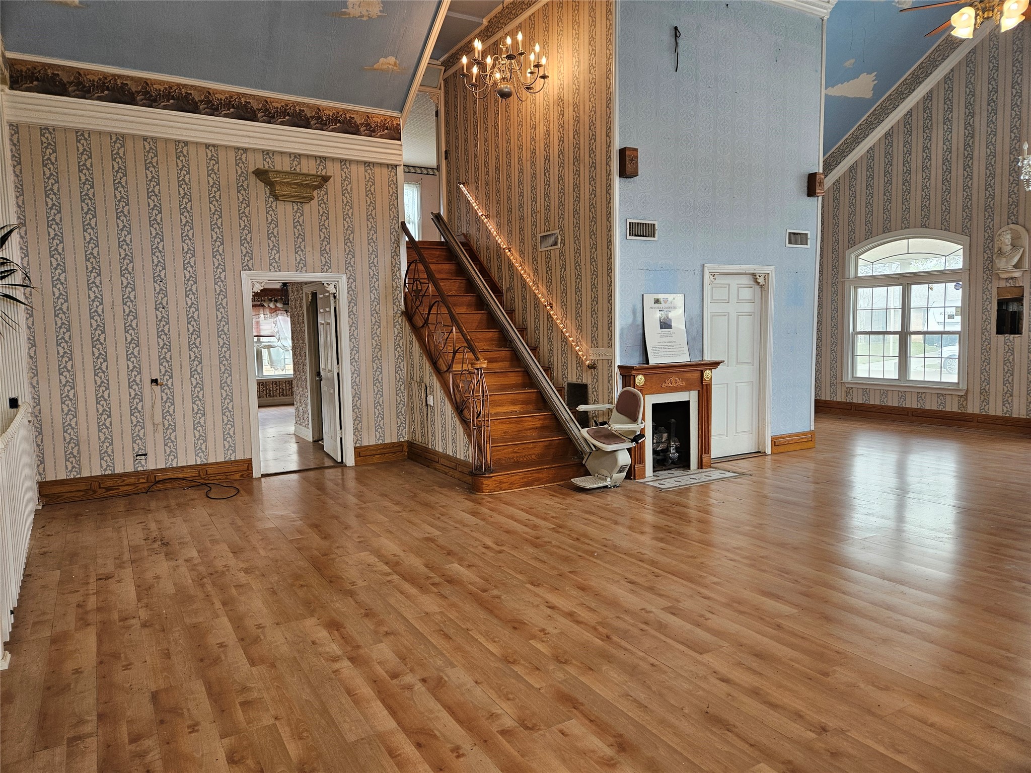 716 Dogwood Street Property Photo 3