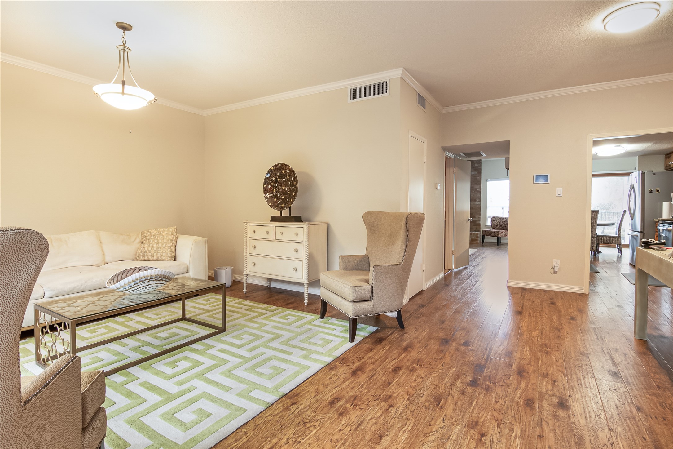 1802 Stoney Brook Drive 104 Property Photo 5