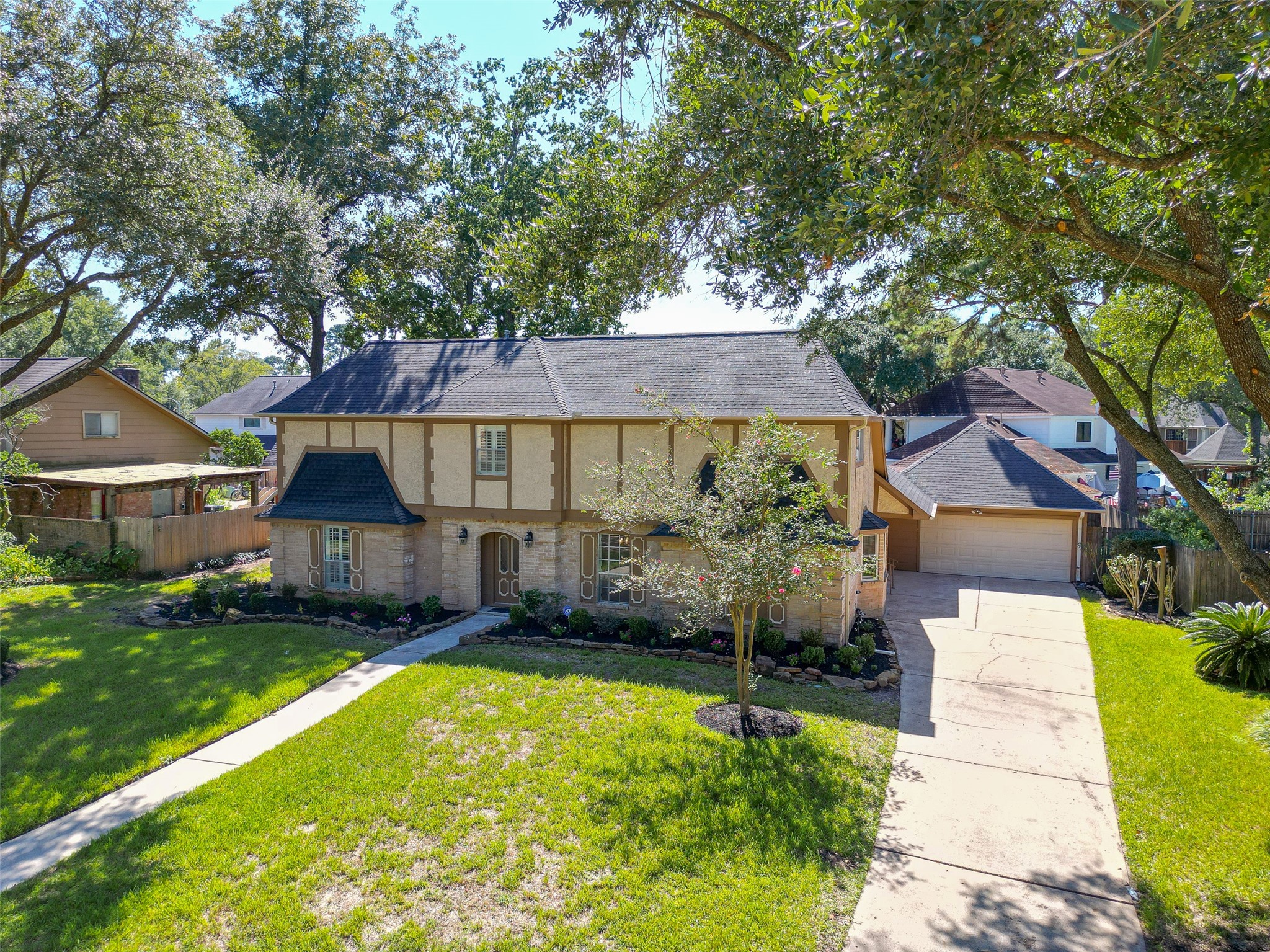 20011 Pinehurst Bend Drive Property Photo 48