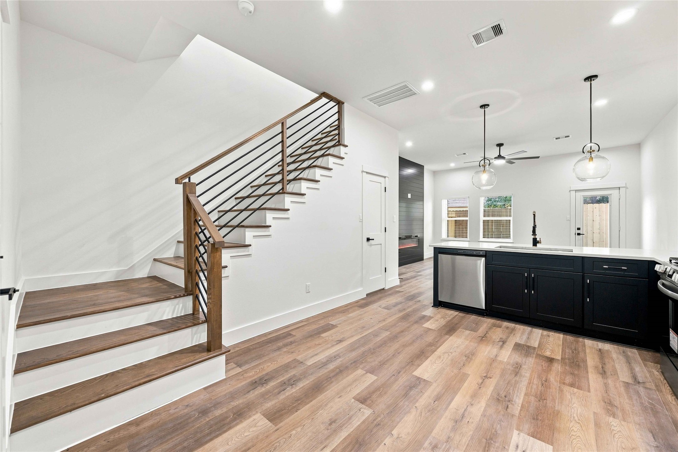 5416 Sonora Street A-b Property Photo 4