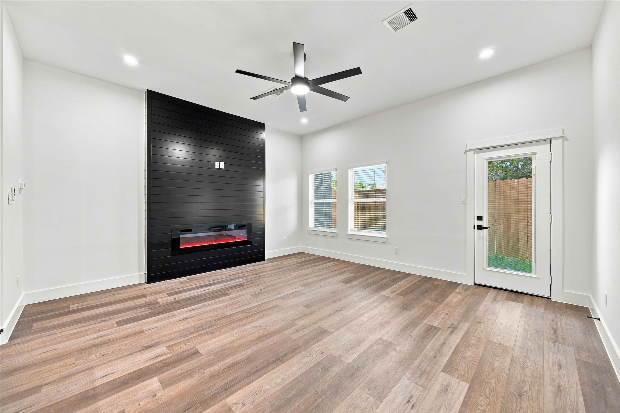5416 Sonora Street A-b Property Photo 7