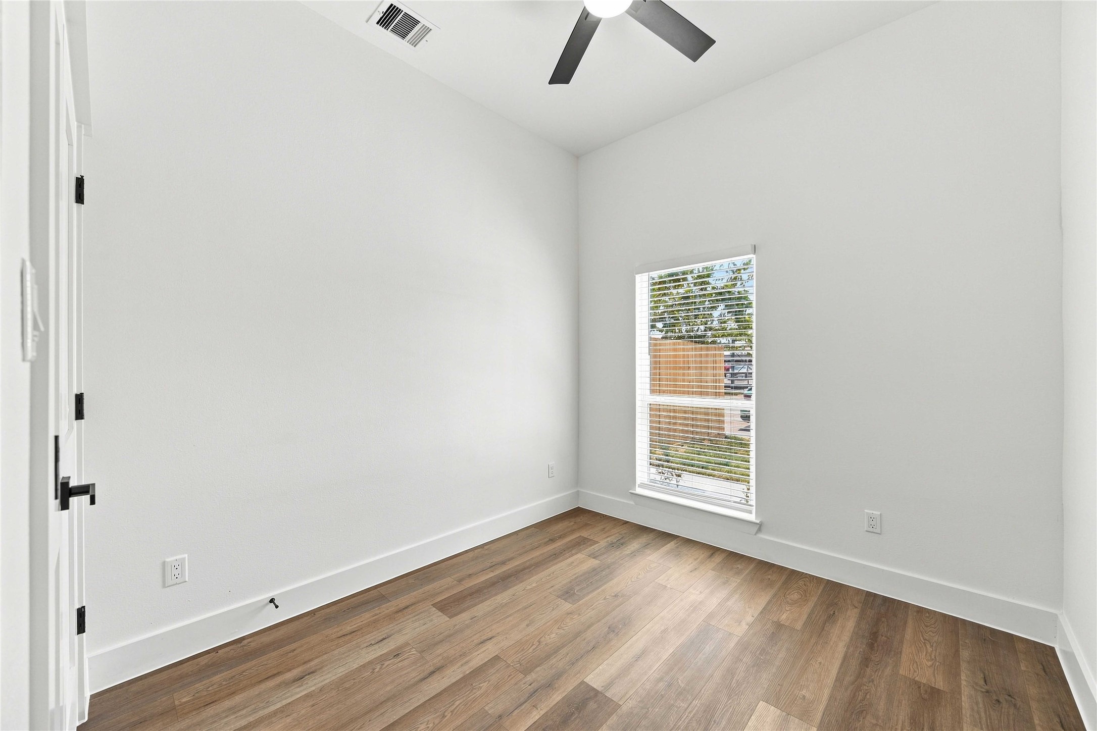 5416 Sonora Street A-b Property Photo 11