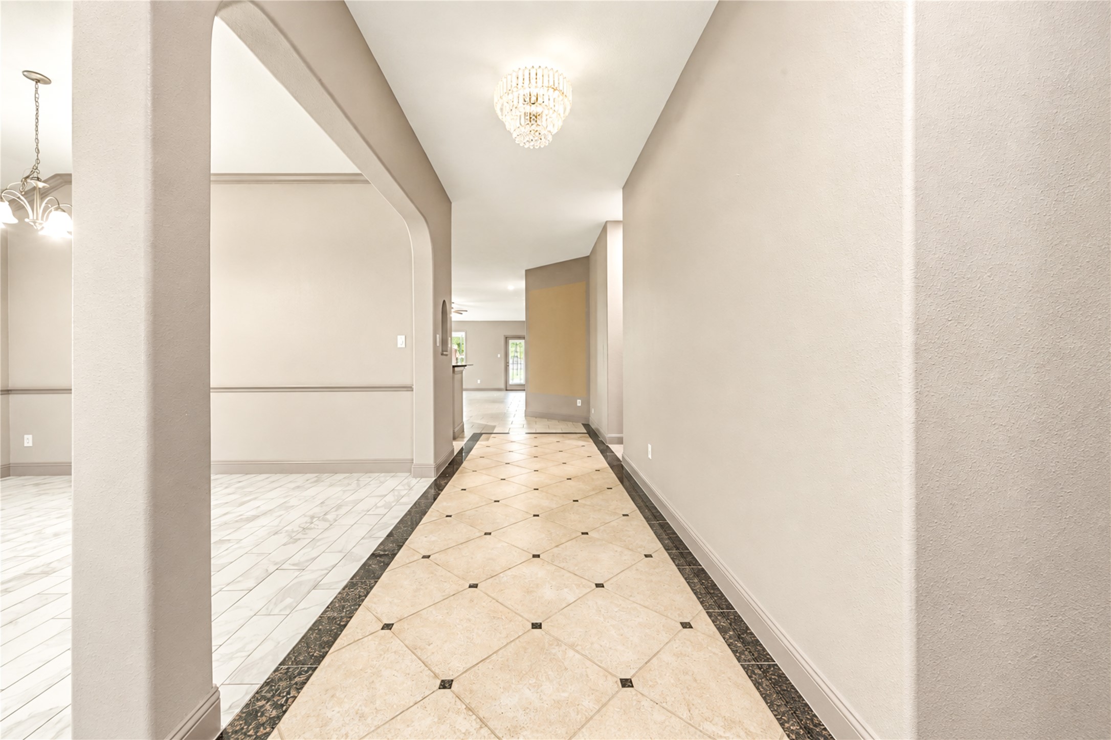 6210 Bristol Path Lane Property Photo 4