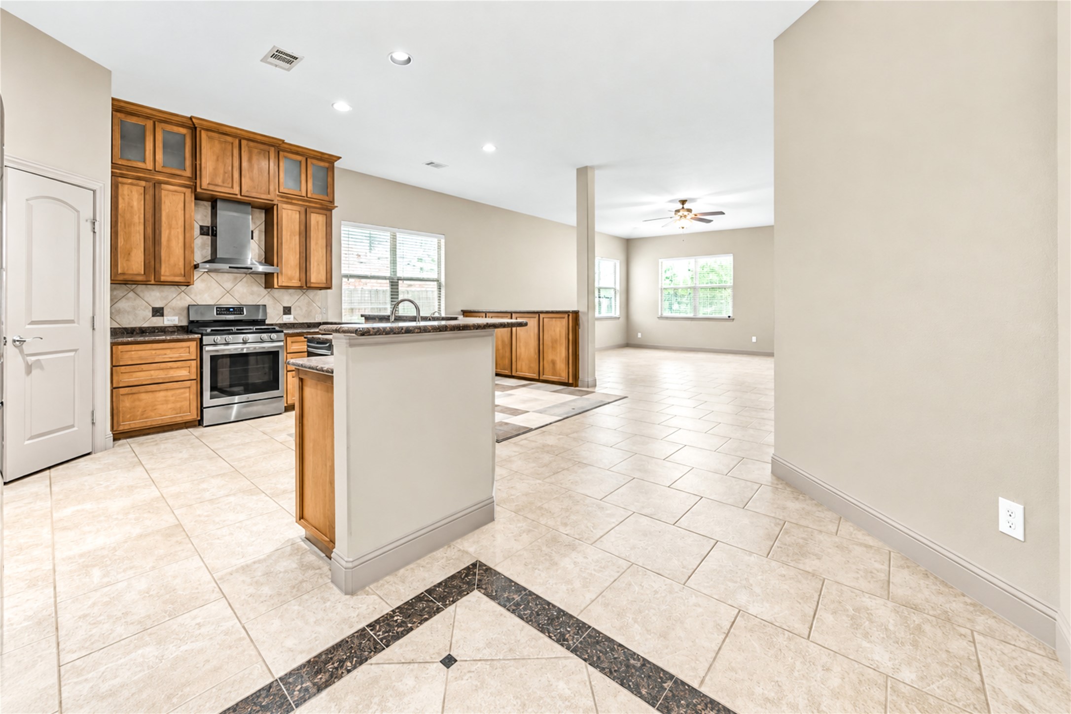 6210 Bristol Path Lane Property Photo 6