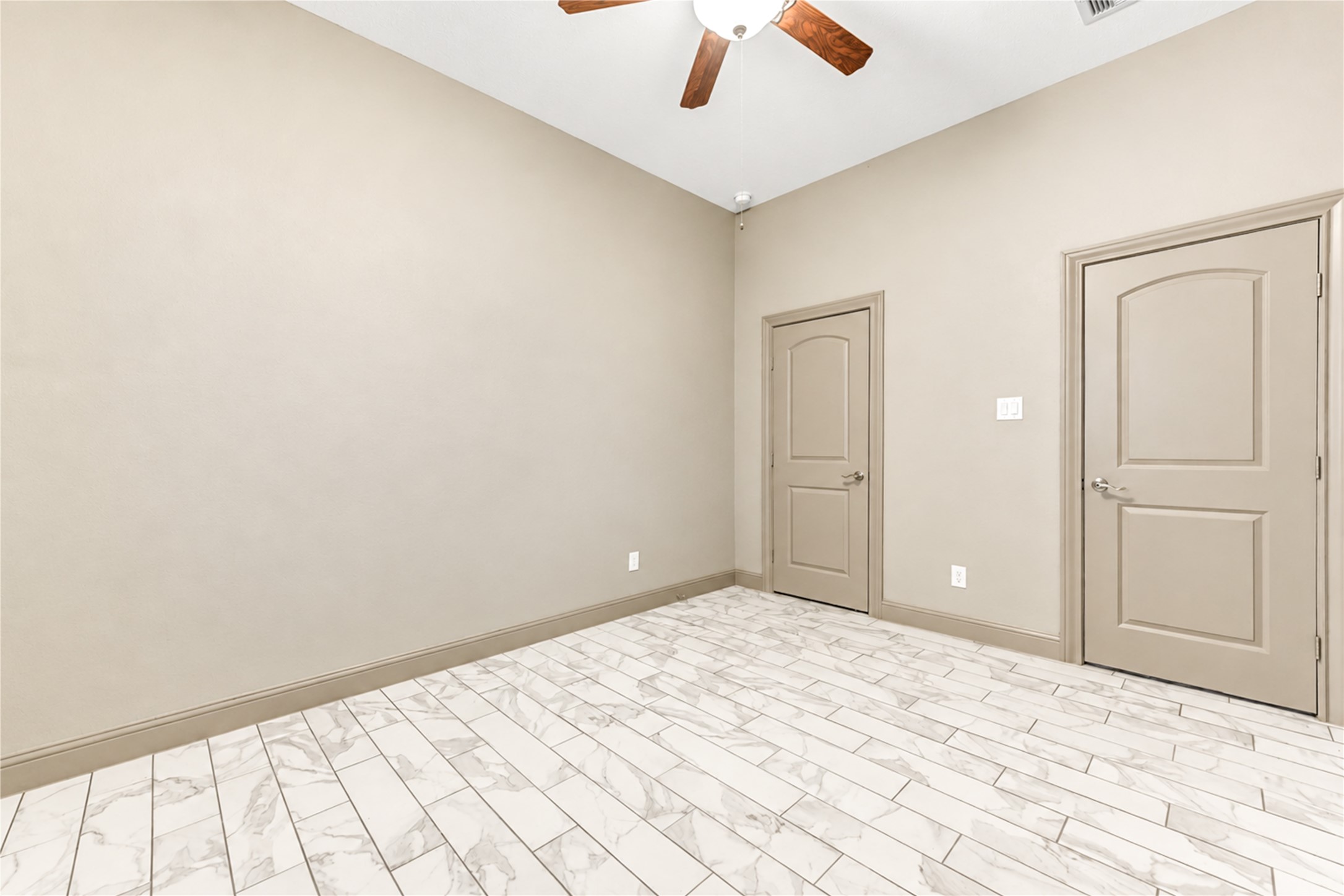 6210 Bristol Path Lane Property Photo 18