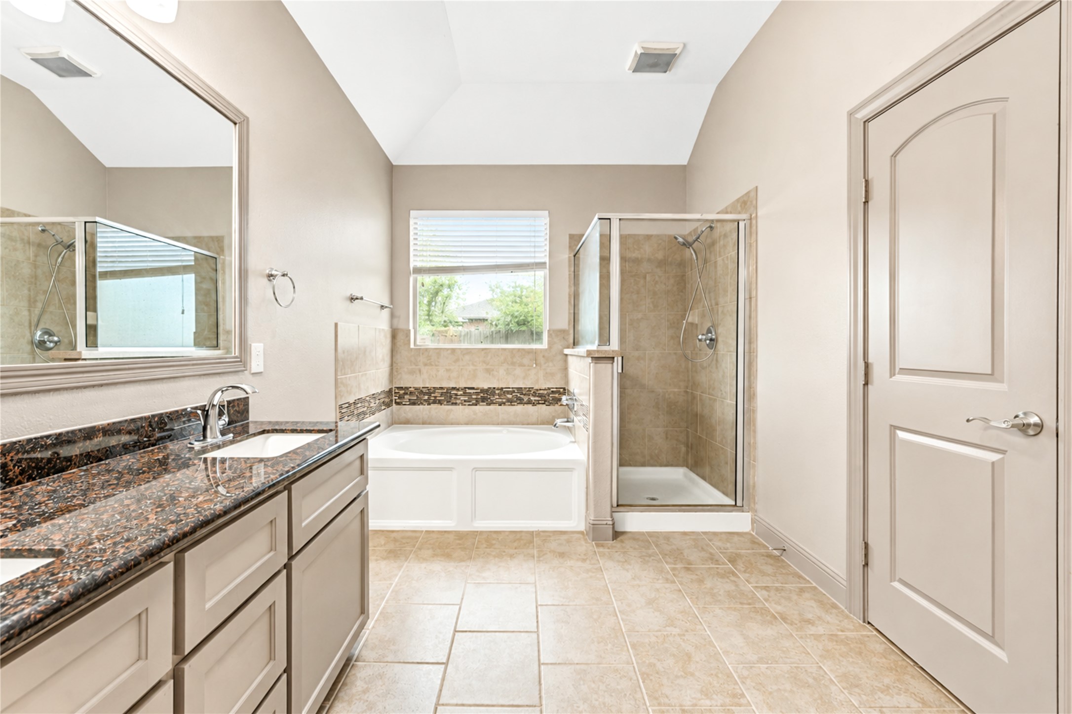 6210 Bristol Path Lane Property Photo 40