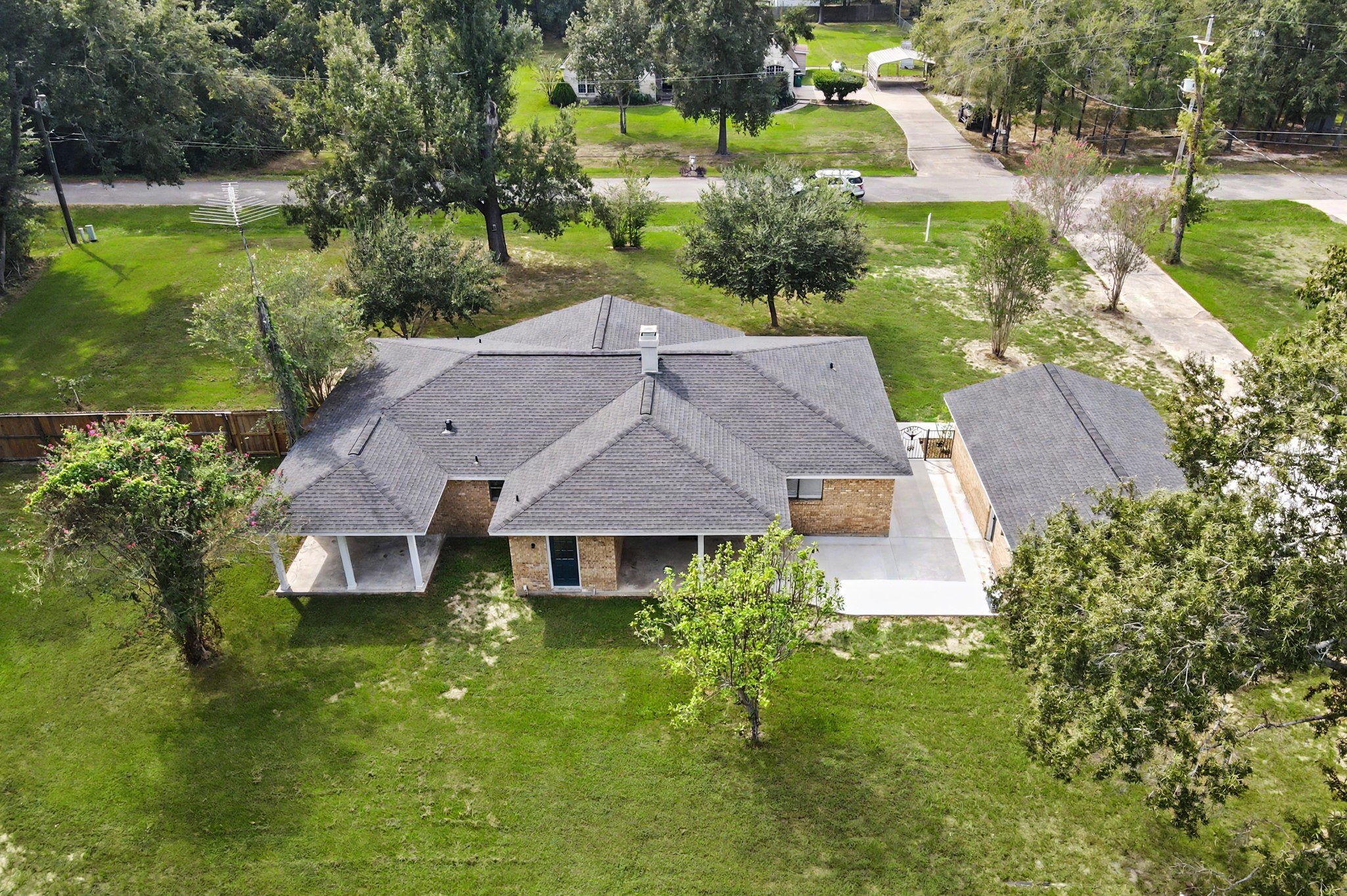 17005 White Birch Lane Property Photo 3
