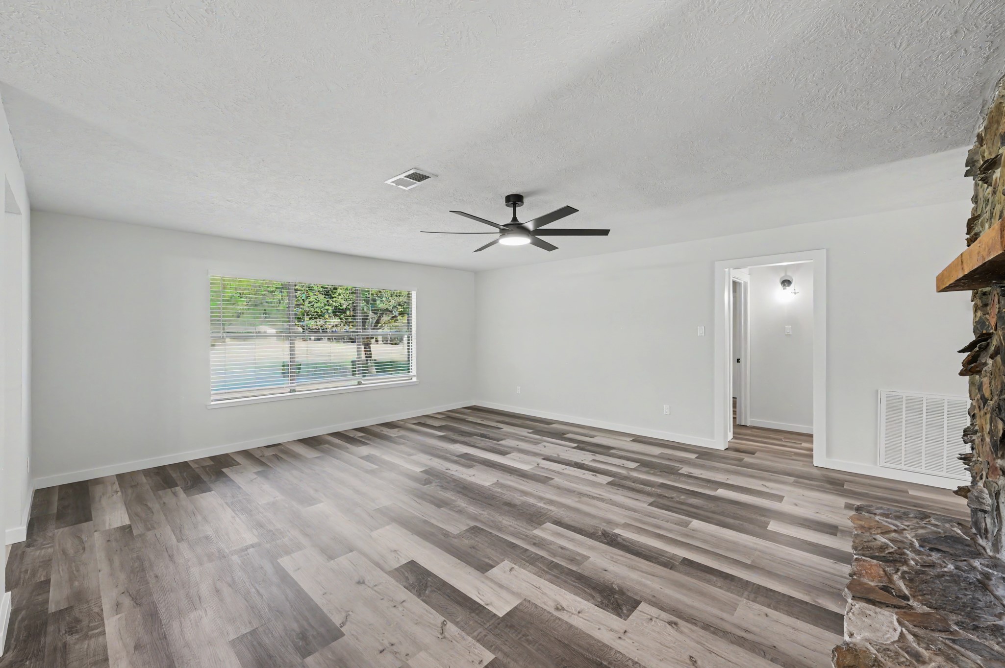 17005 White Birch Lane Property Photo 10