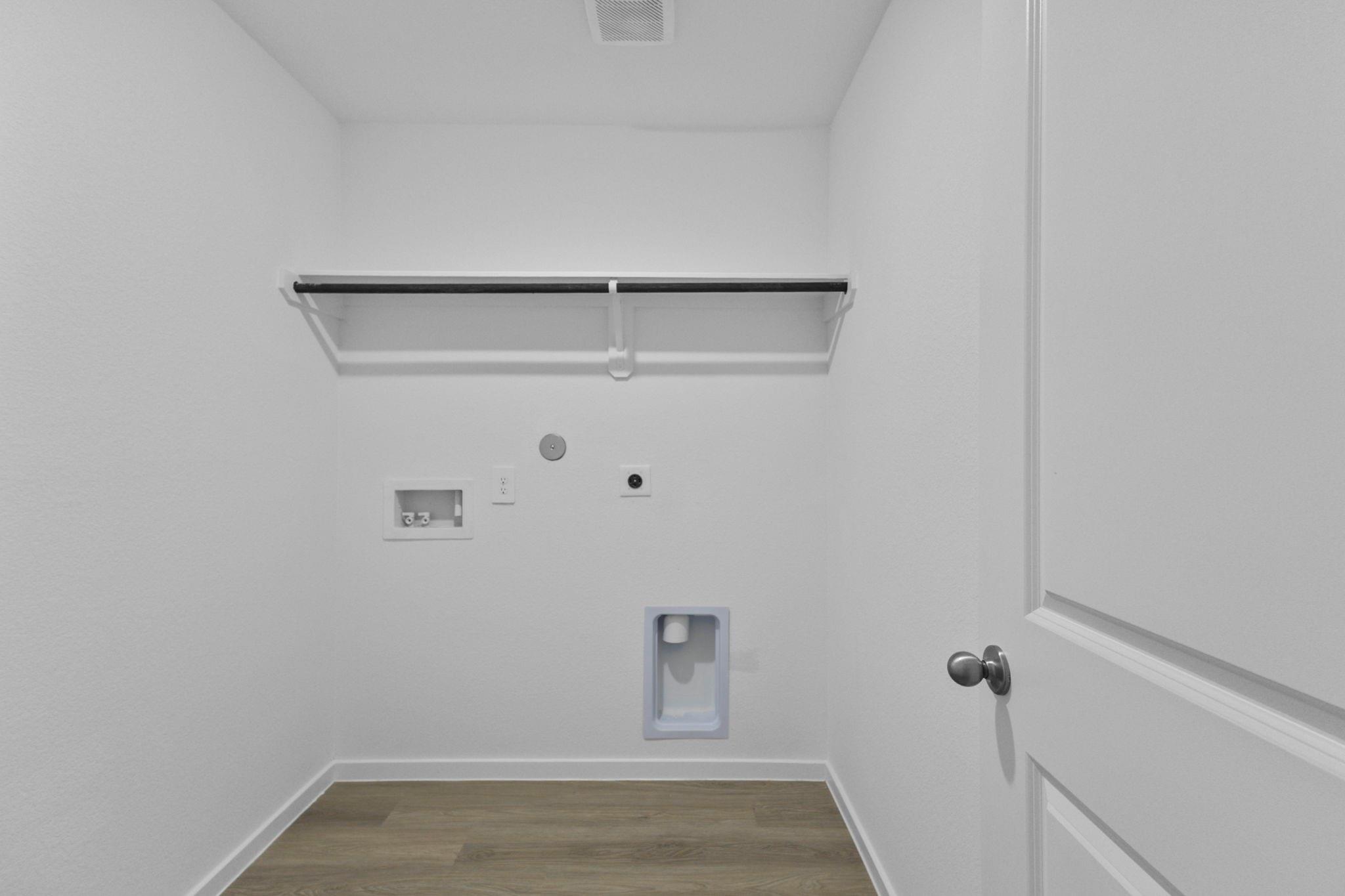 3052 Helios Haven Drive Property Photo 6