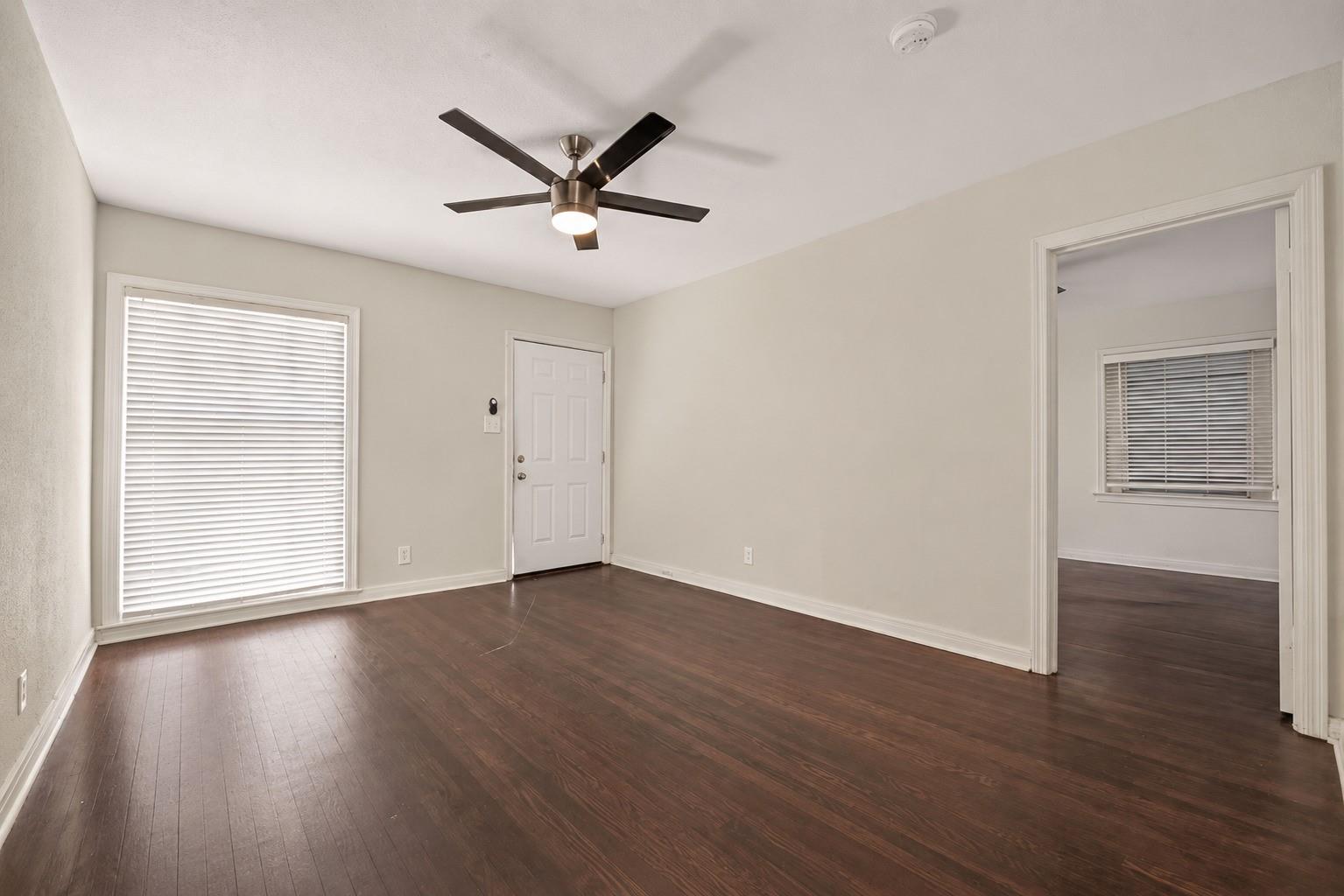 2420 Mcduffie Street 5 Property Photo 3