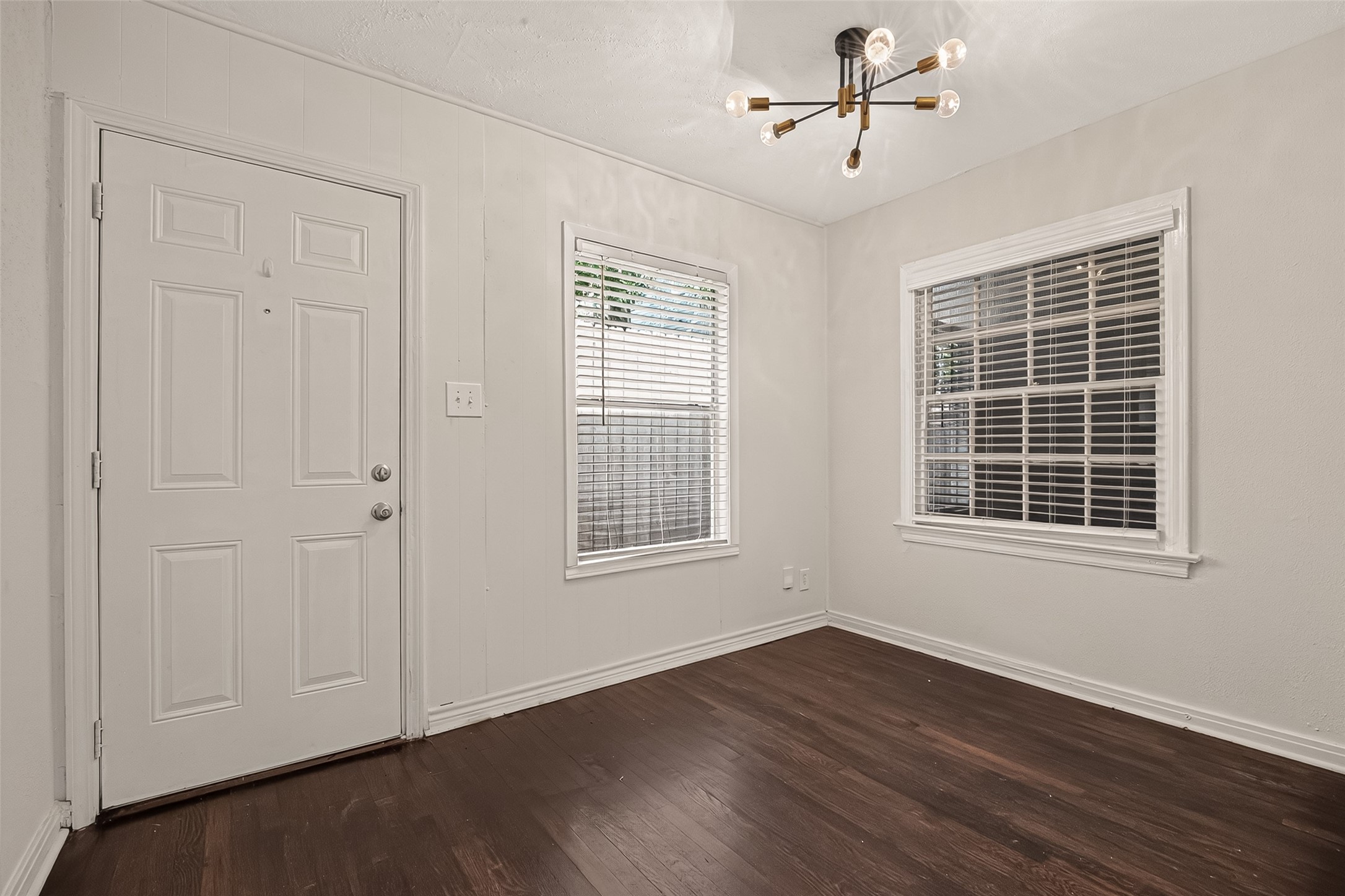 2420 Mcduffie Street 5 Property Photo 5