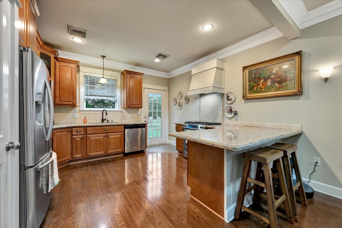222 Oak Road Road Property Photo 8