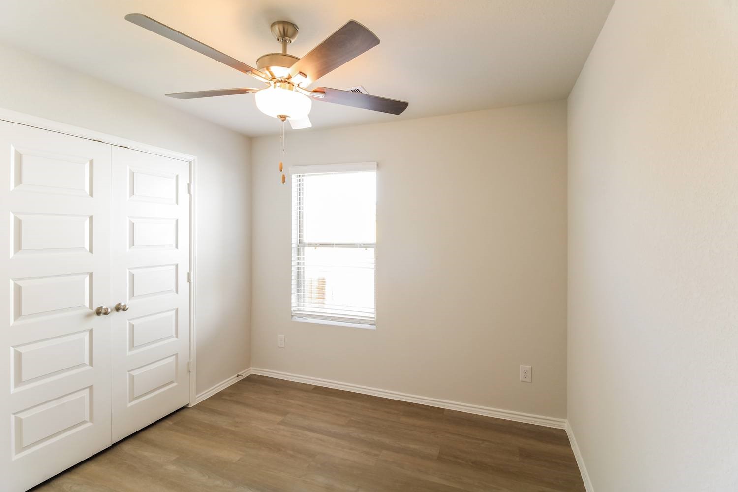 11688 Descent Drive Property Photo 9