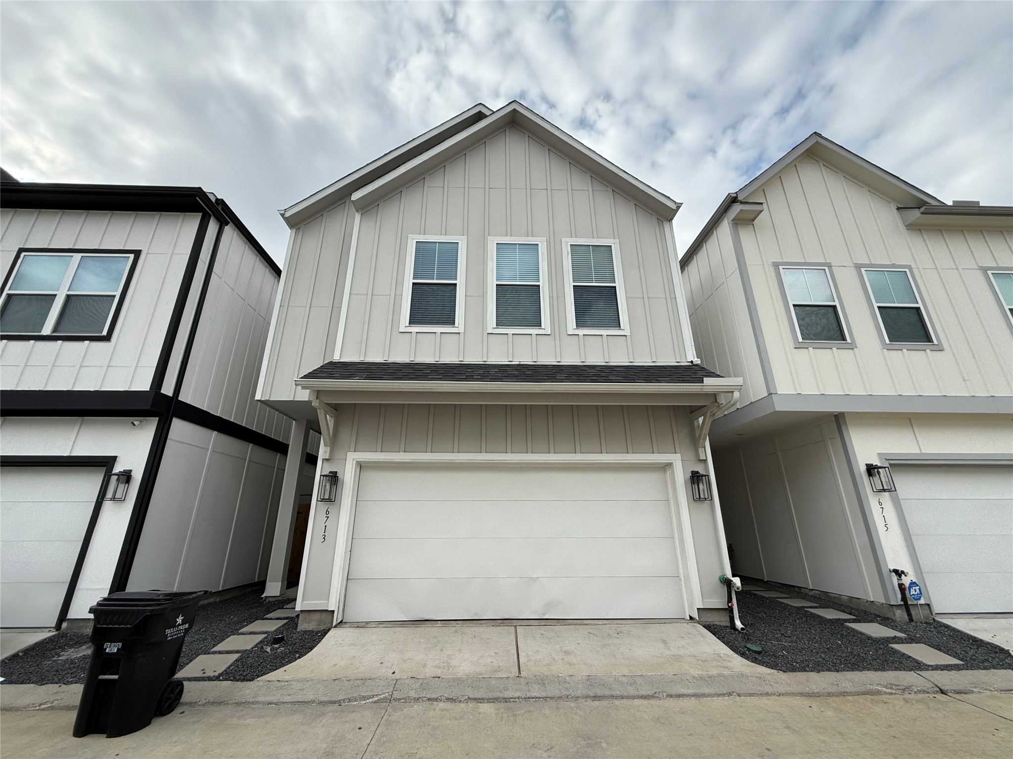 6713 Parker Grove Property Photo