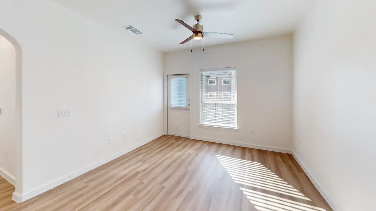3500 Magic Drive Property Photo 6