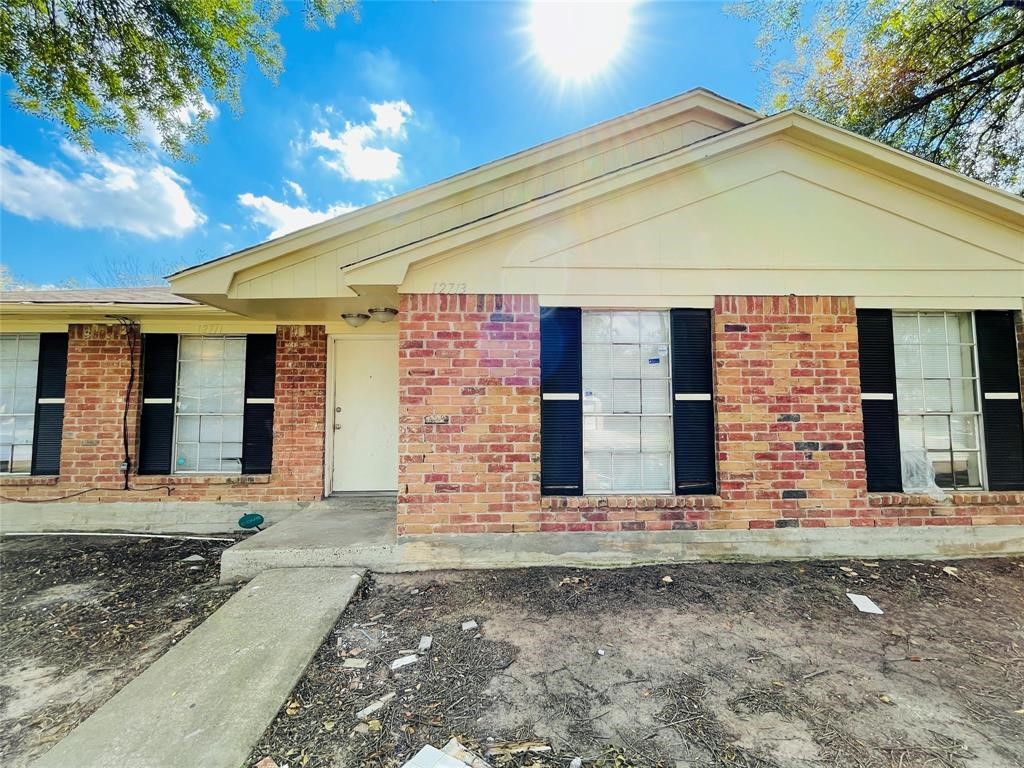 12713 Lima Drive Property Photo 2