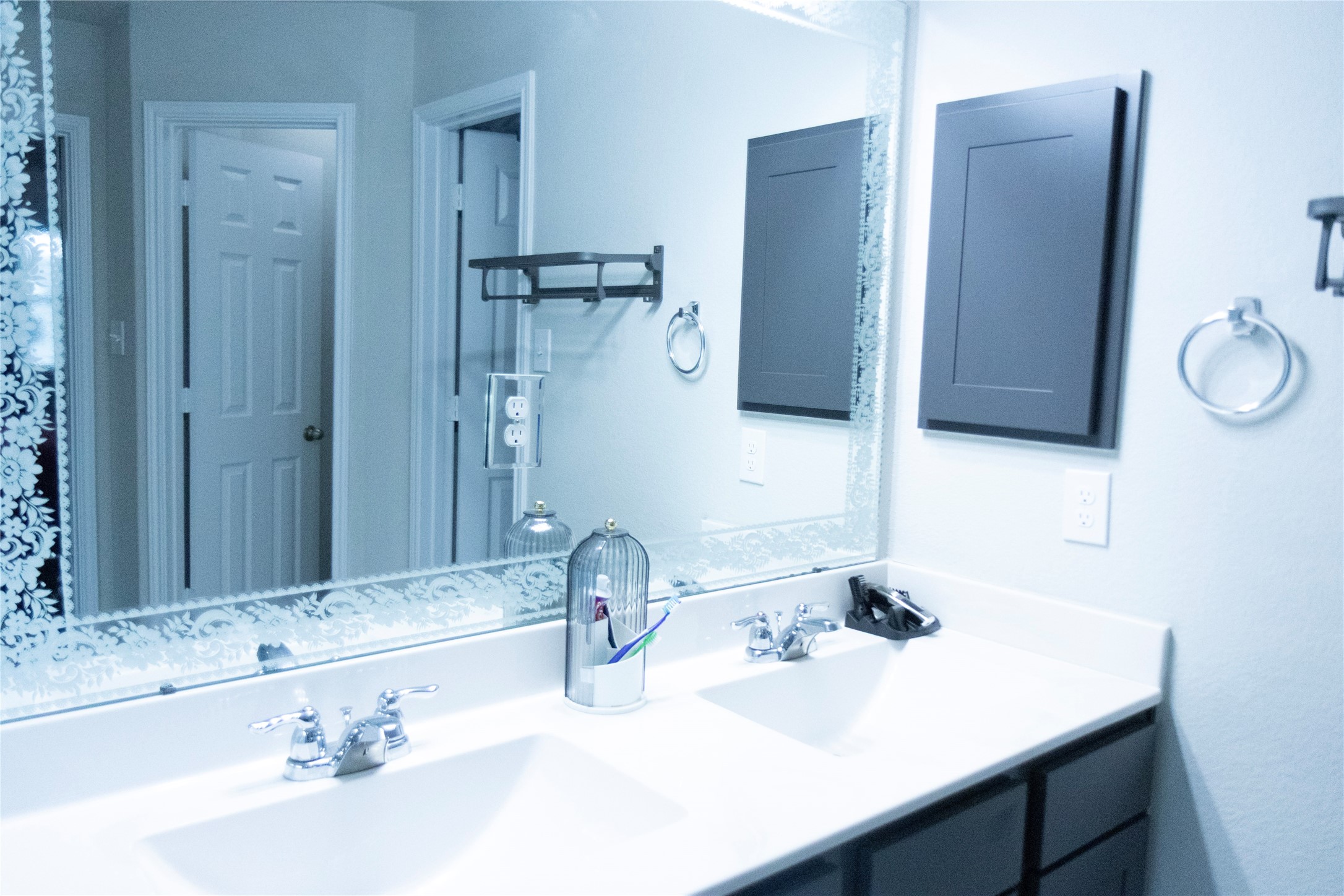 4527 Medrano Trail Property Photo 45