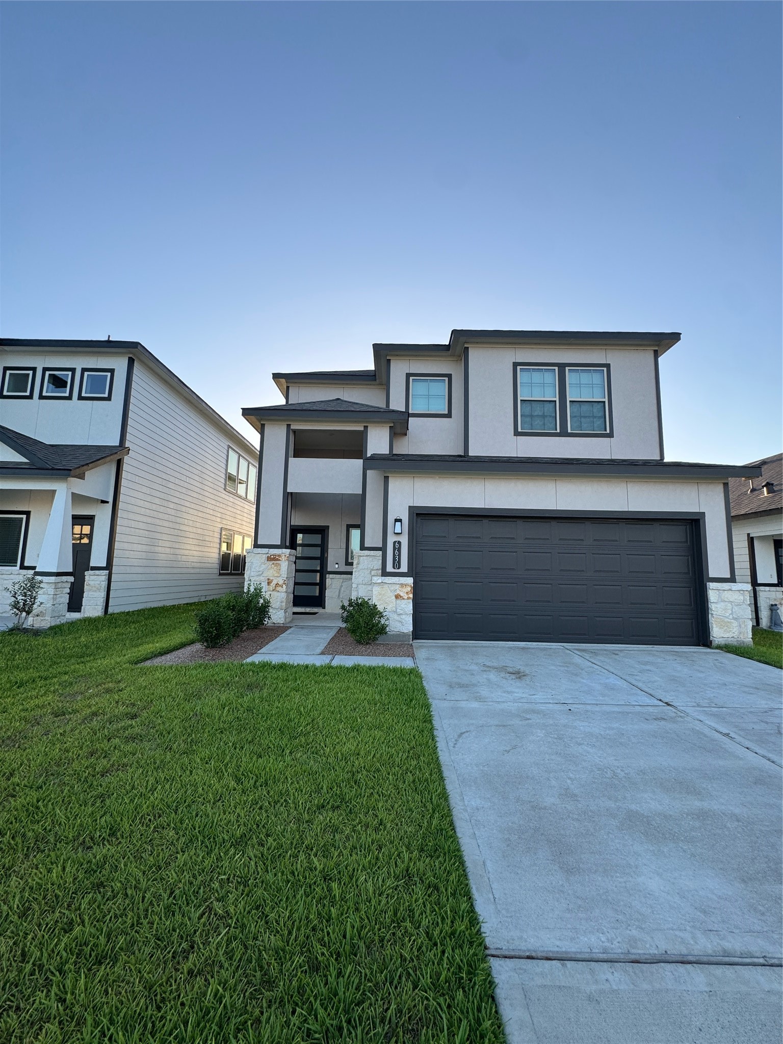 6630 Escondido Drive Property Photo 3