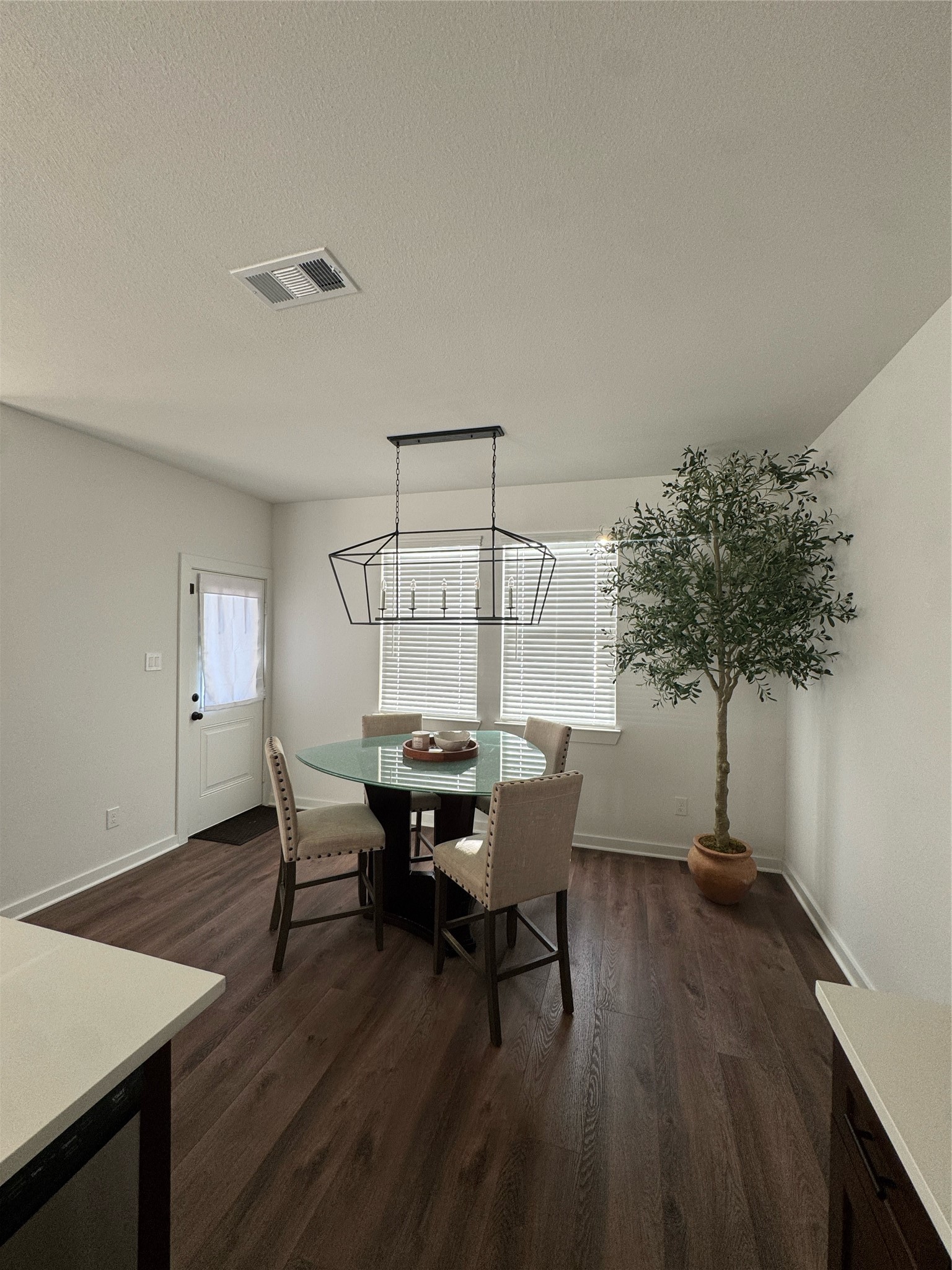 6630 Escondido Drive Property Photo 13