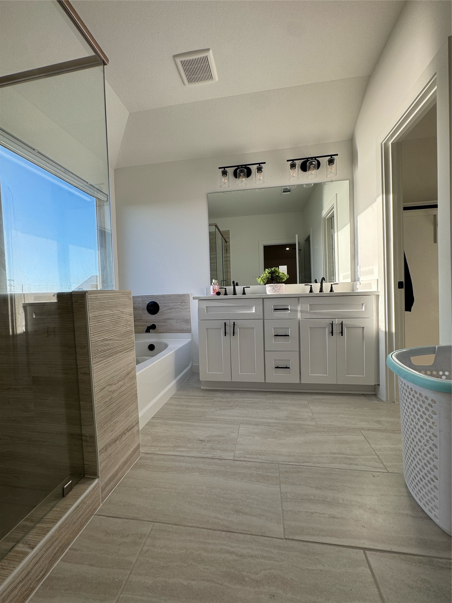 6630 Escondido Drive Property Photo 48