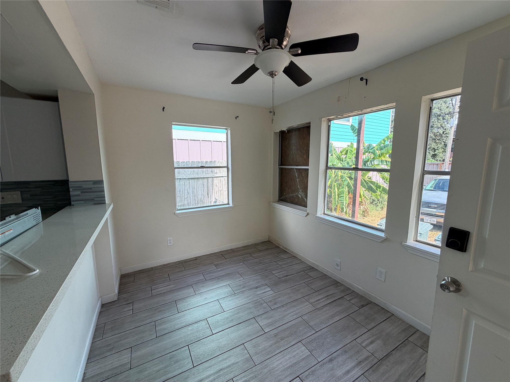 3309 Bernardo De Galvez Avenue Property Photo 13