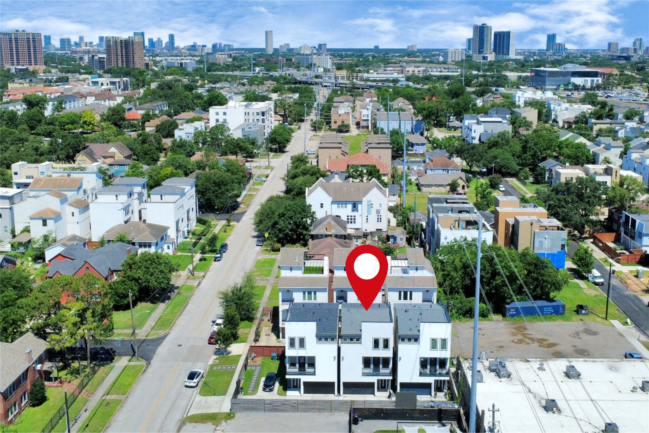 1805 Blodgett Street Property Photo 2