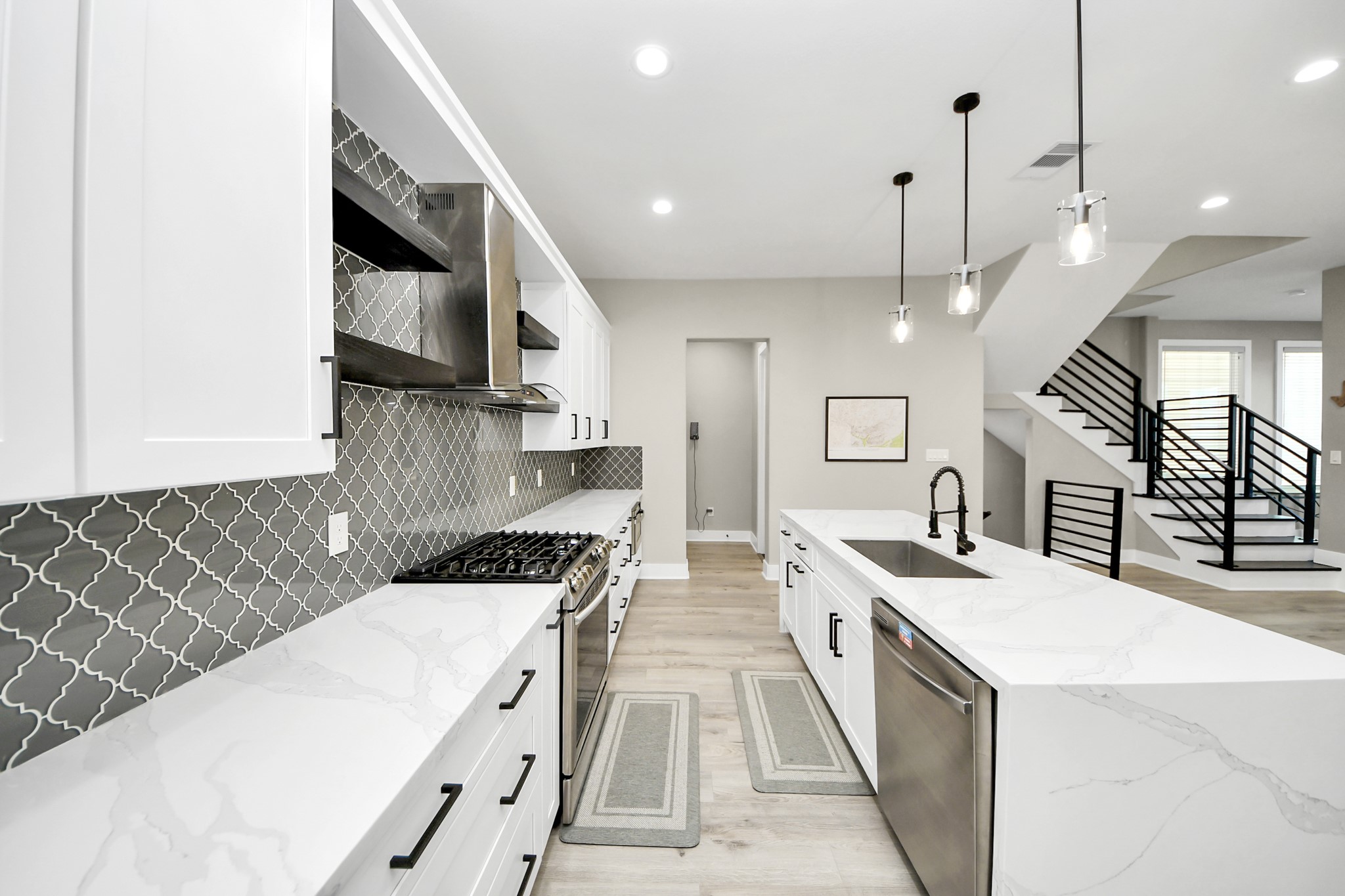 1805 Blodgett Street Property Photo 10