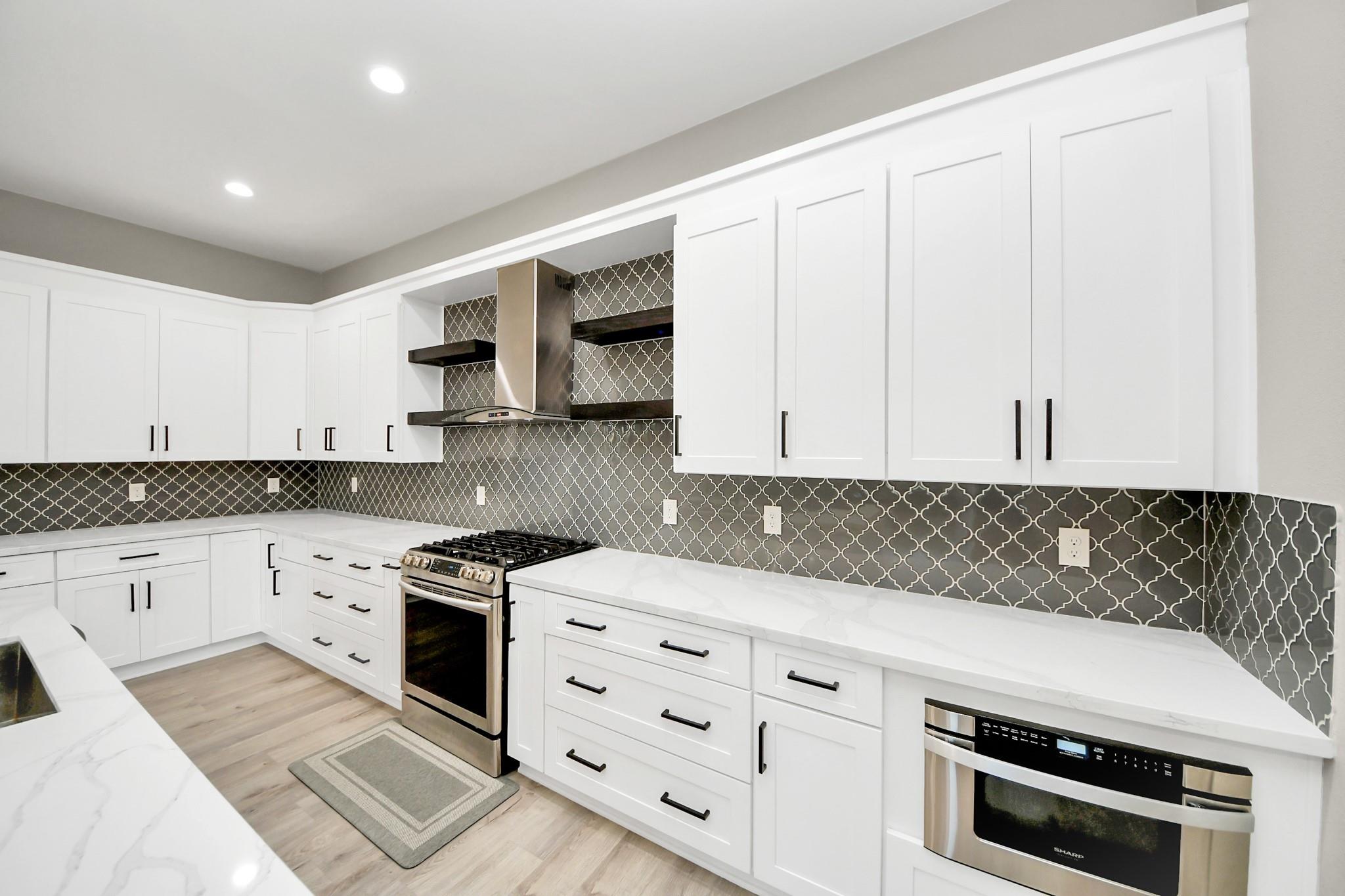 1805 Blodgett Street Property Photo 11