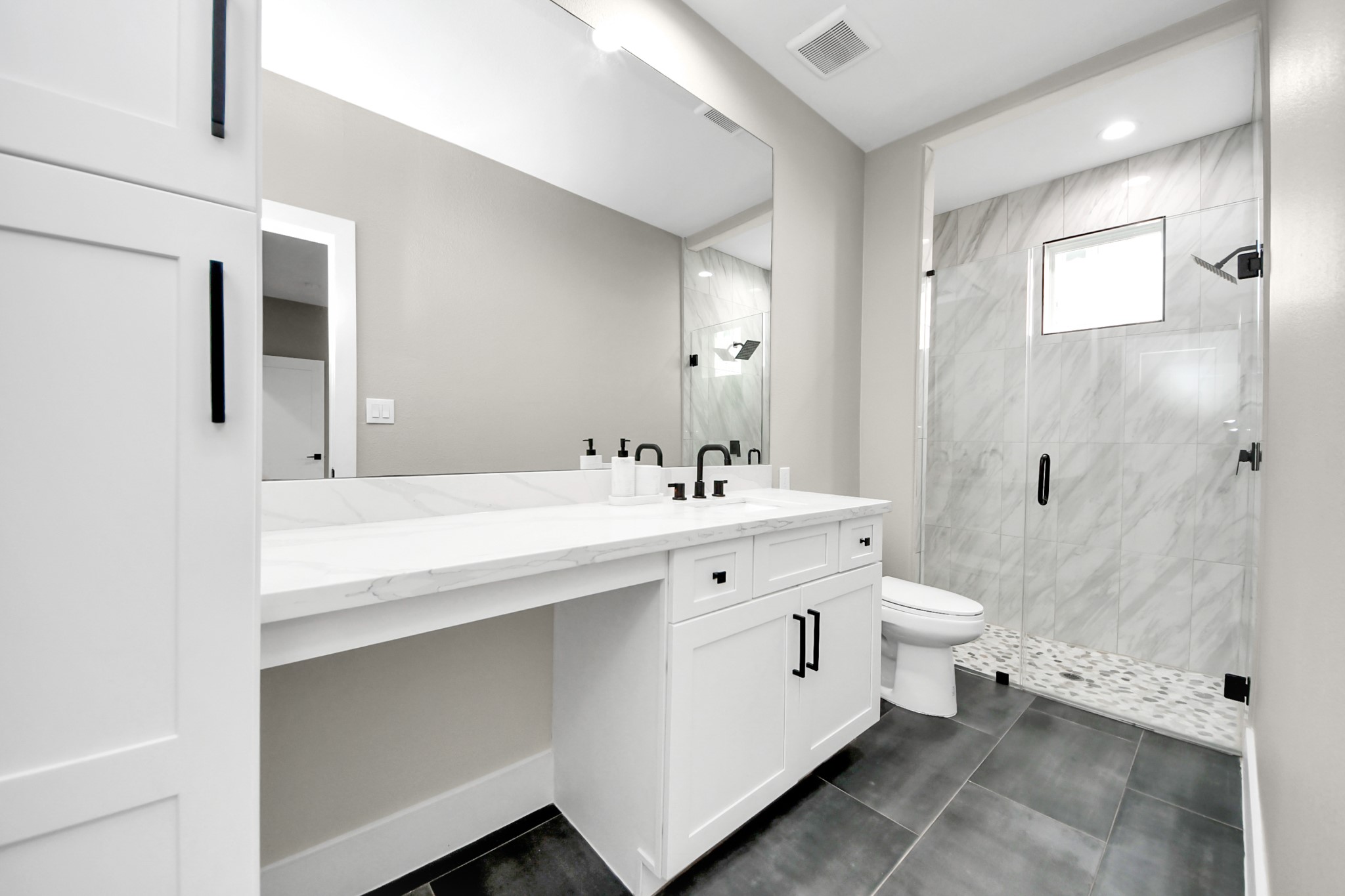 1805 Blodgett Street Property Photo 24