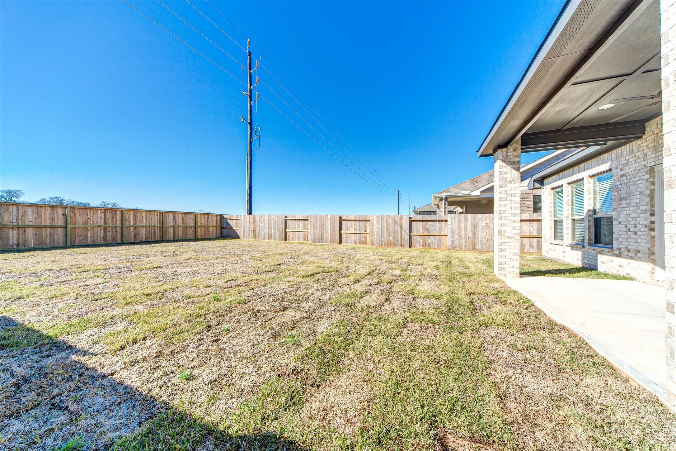 1915 Meadow Trail Drive Property Photo 28