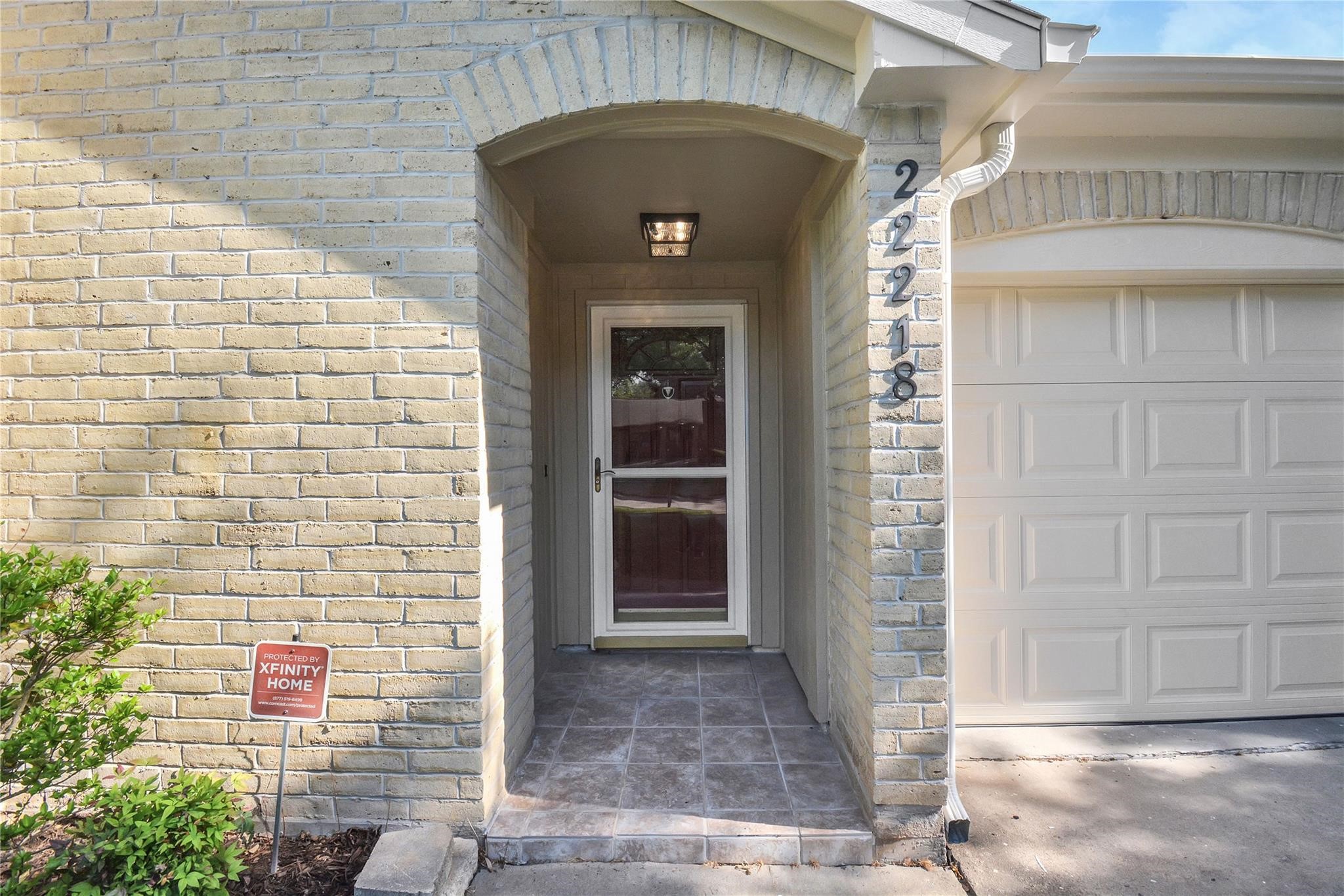 22218 Deville Drive Property Photo 2