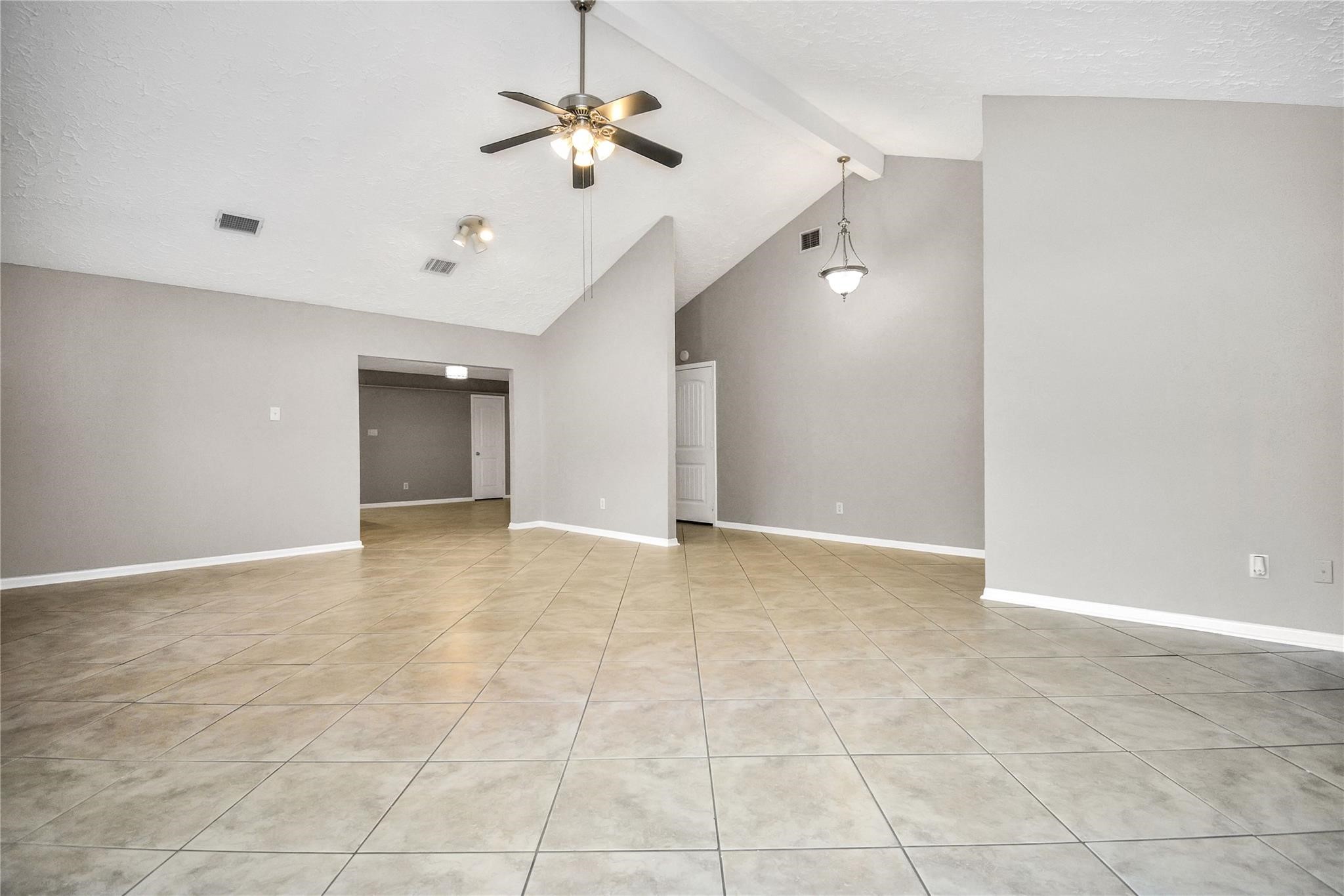 22218 Deville Drive Property Photo 4