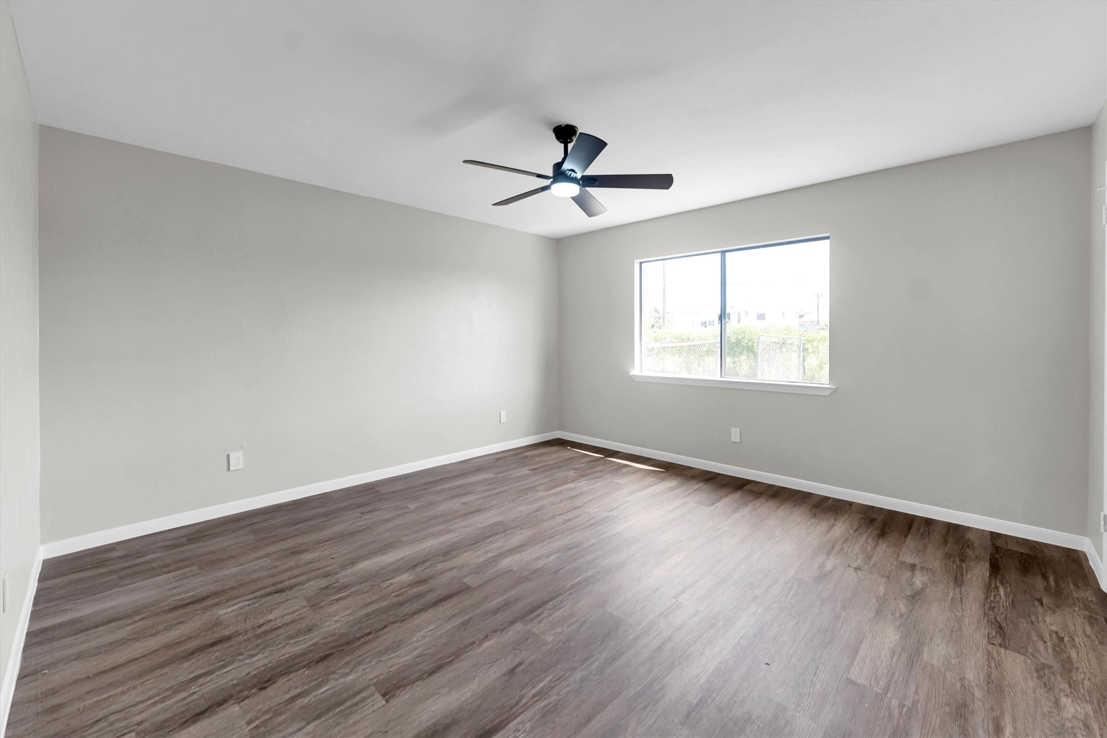 18330 Navajo Trail Drive Property Photo 8