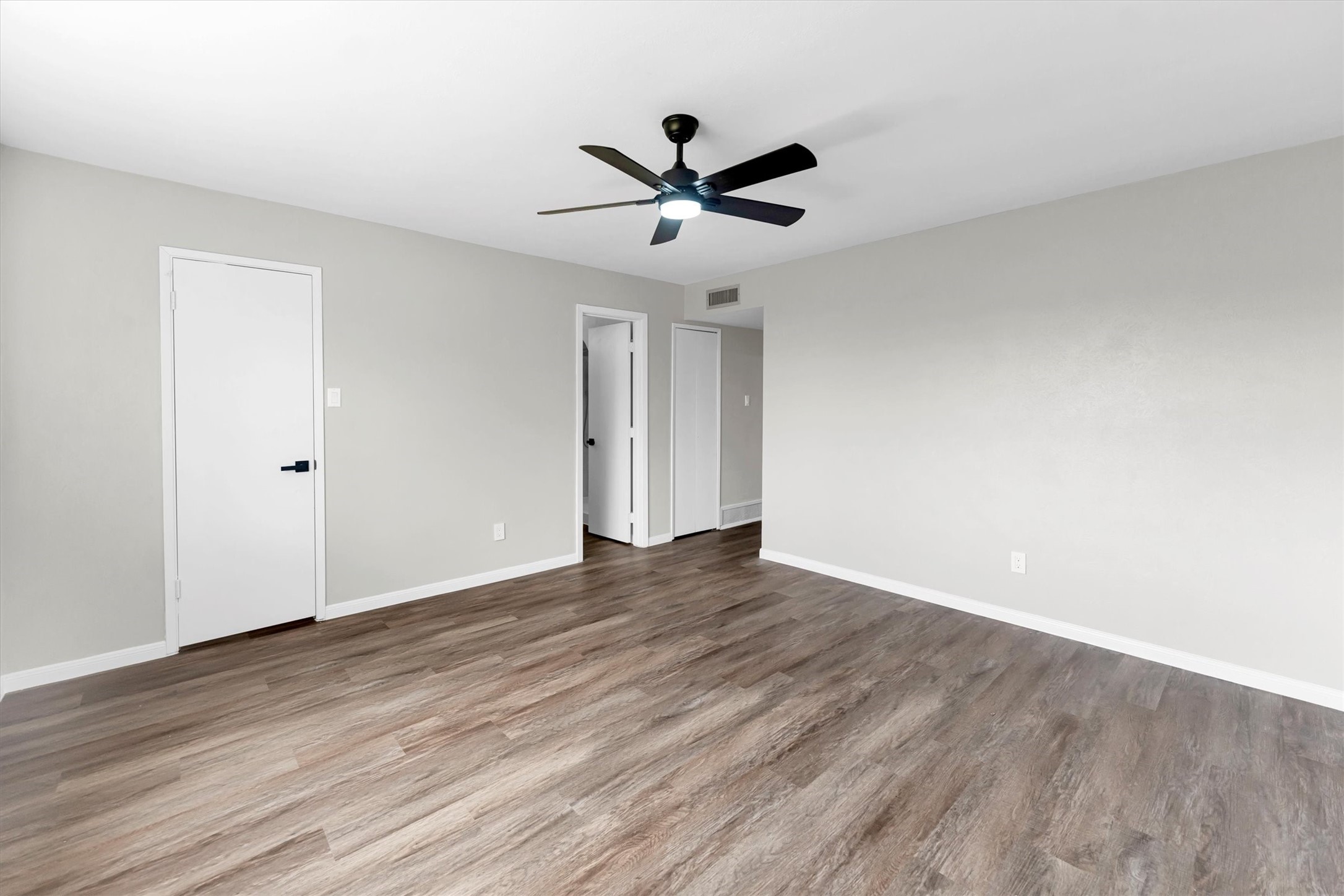 18330 Navajo Trail Drive Property Photo 9
