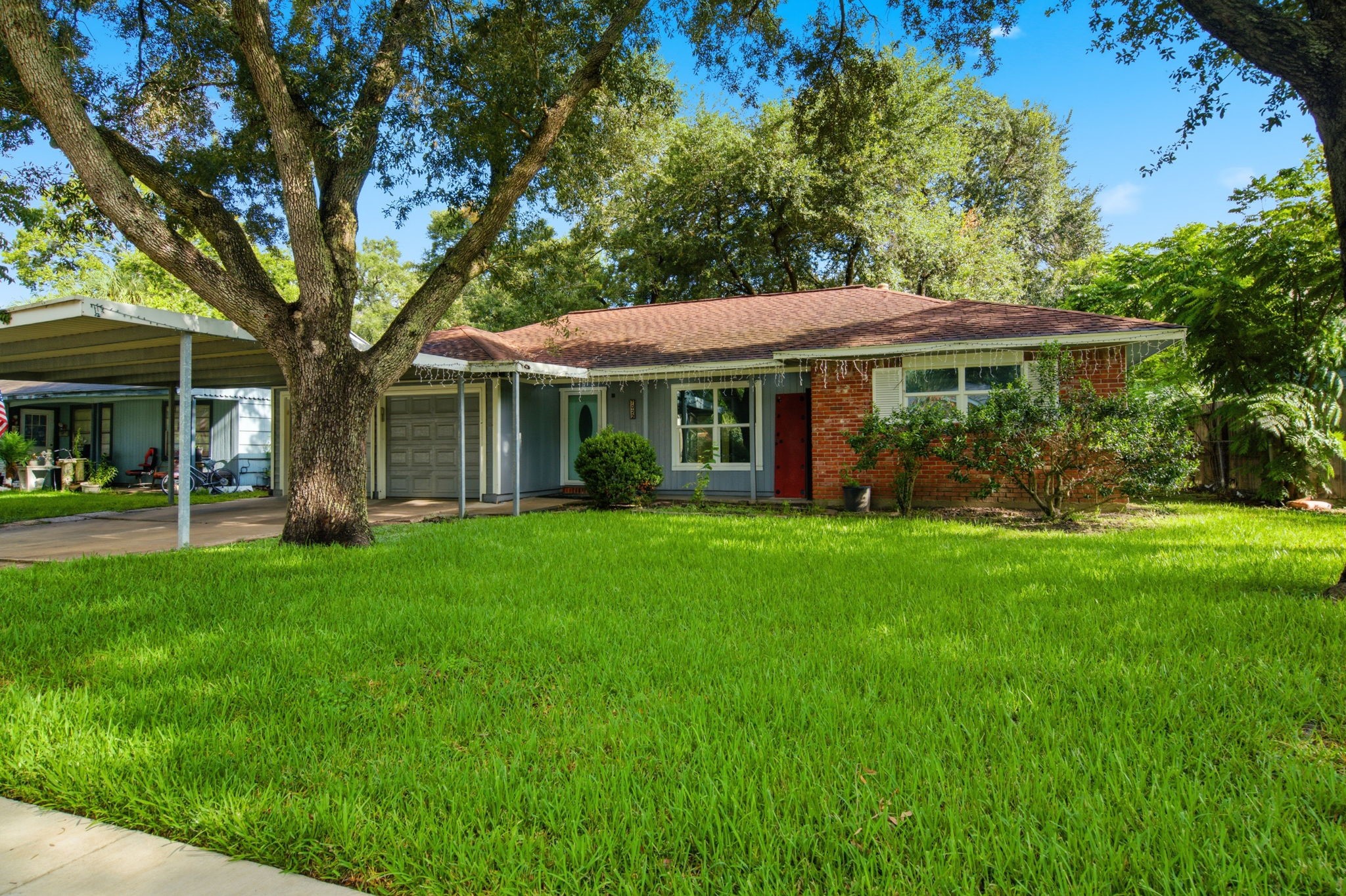 7022 Neff Street Property Photo 1