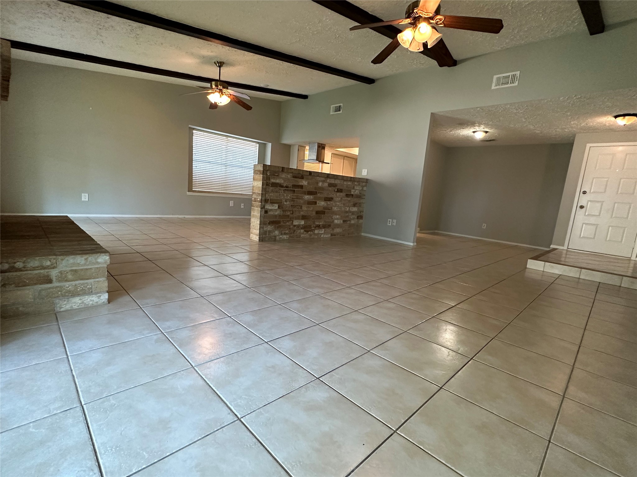 17007 Jane Lynn Lane Property Photo 4