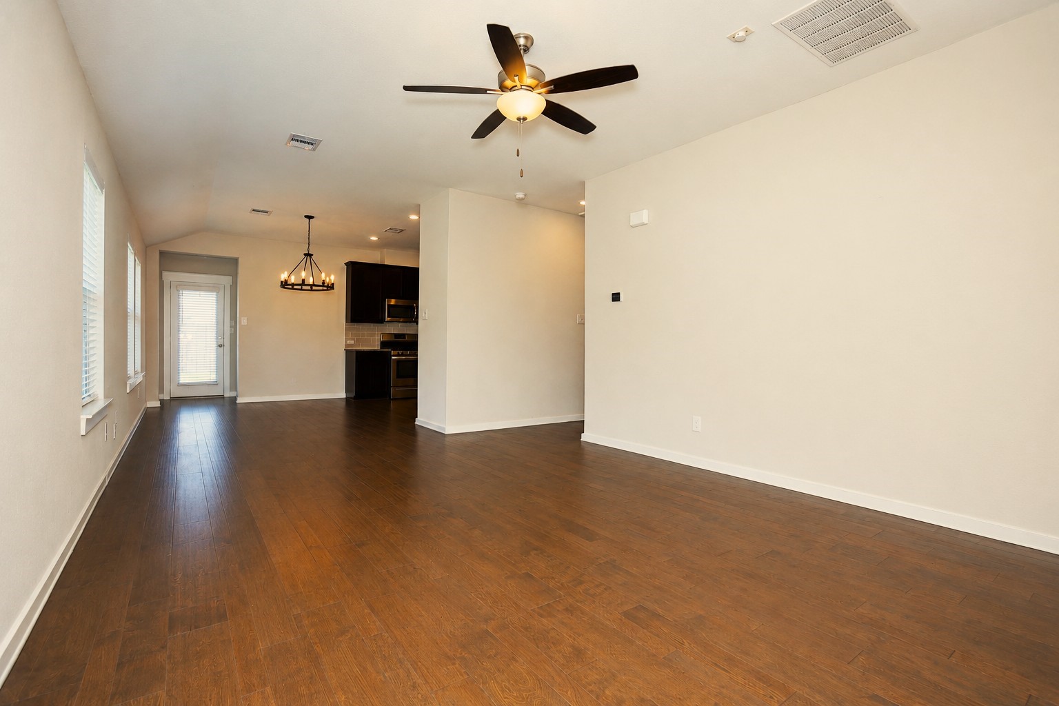233 Laura Leigh Lane Property Photo 2