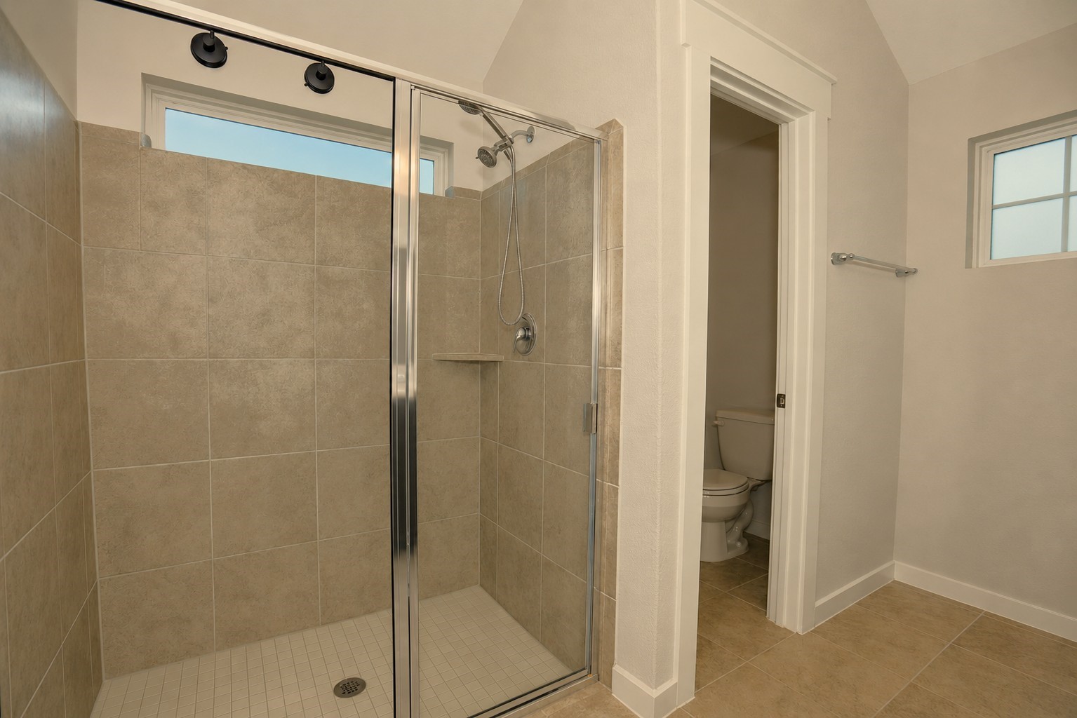 233 Laura Leigh Lane Property Photo 8