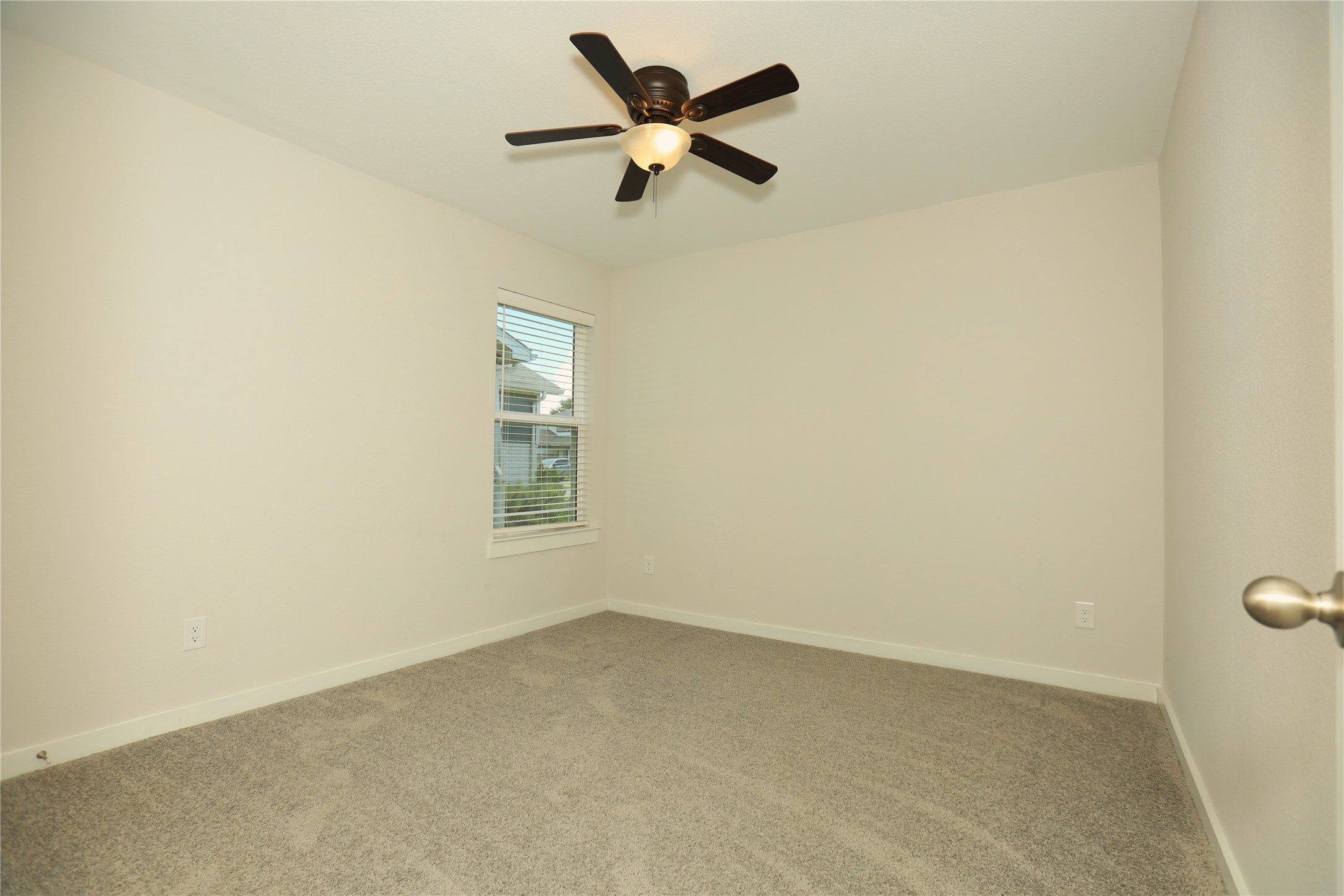 233 Laura Leigh Lane Property Photo 9