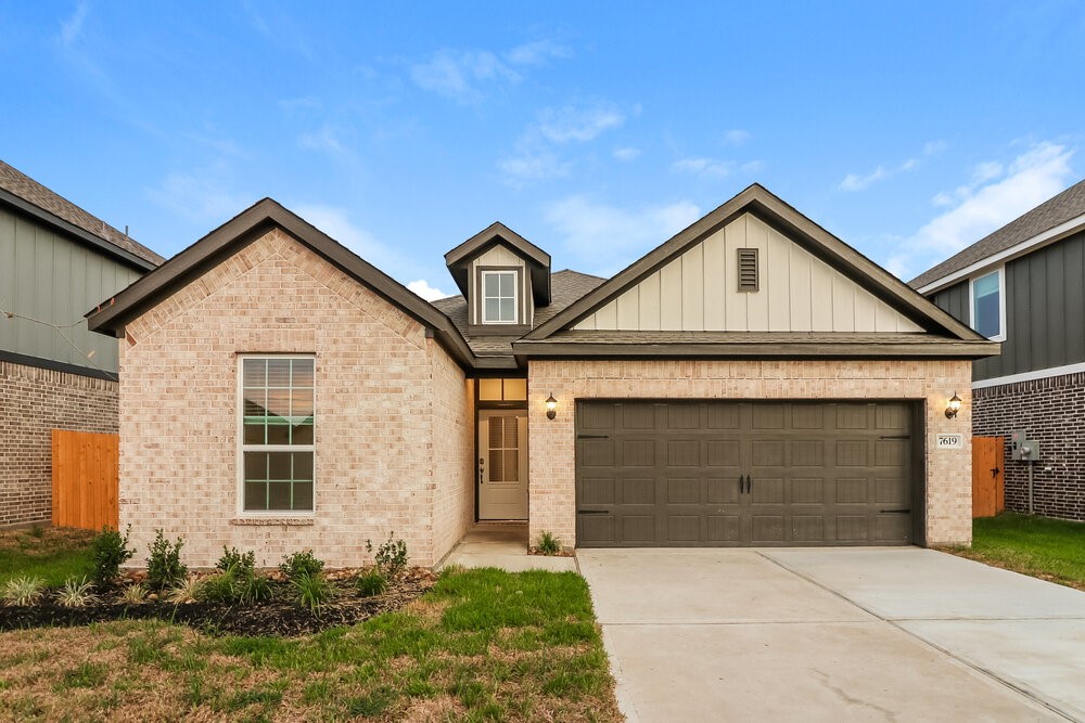 7619 Tipton Meadow Way Property Photo 1