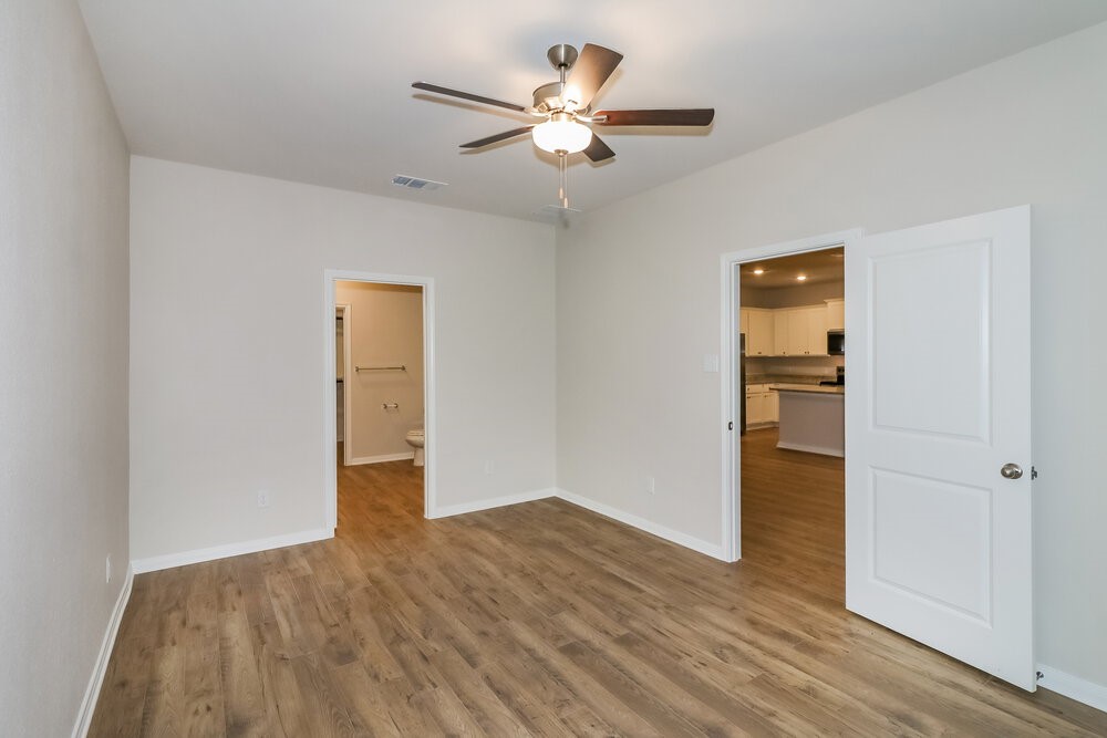 7619 Tipton Meadow Way Property Photo 8