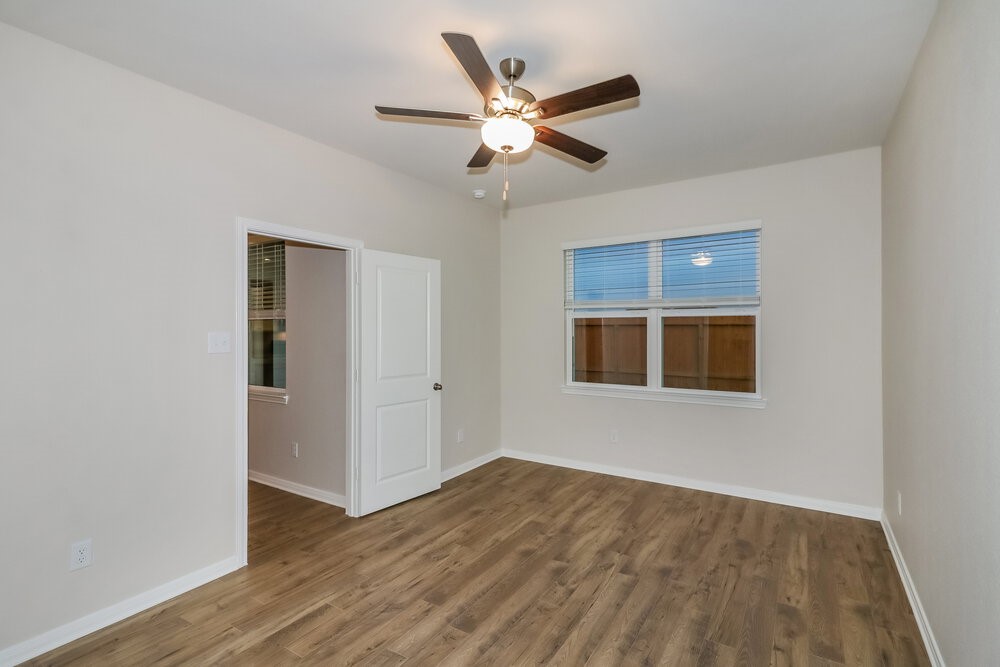 7619 Tipton Meadow Way Property Photo 9