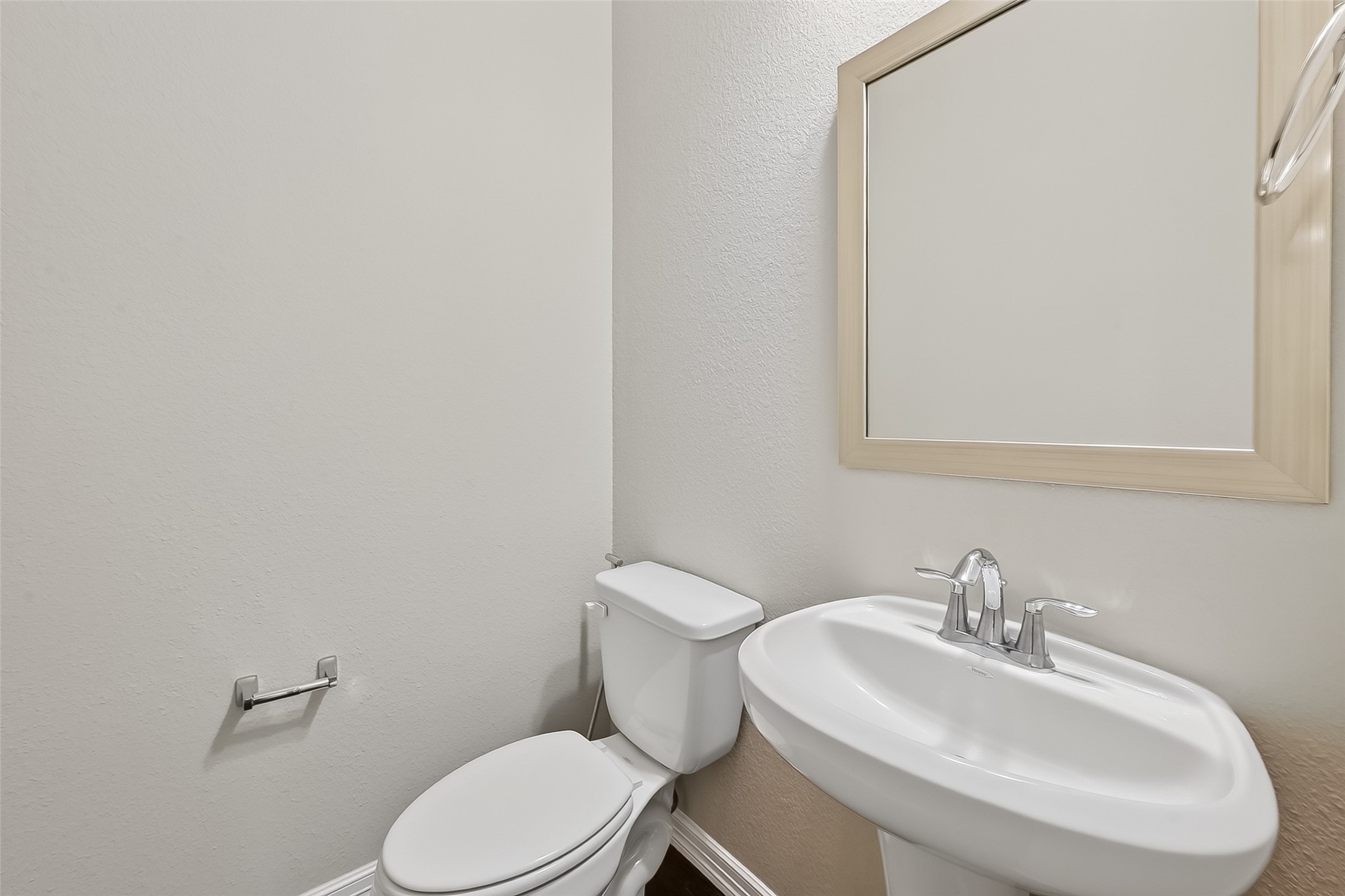 4018 Martin Ridge Drive Property Photo 9