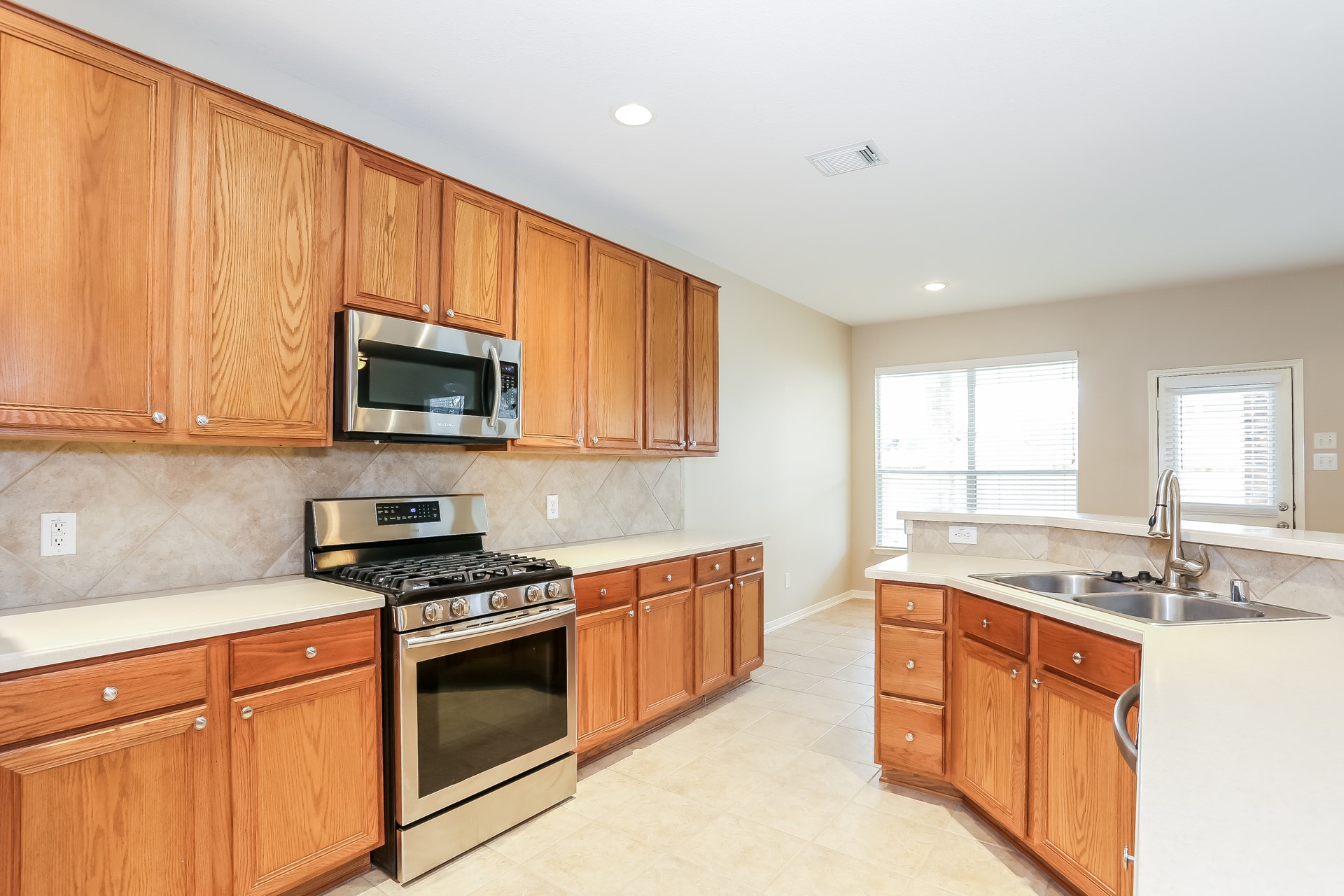 18210 Olive Tree Court Property Photo 5