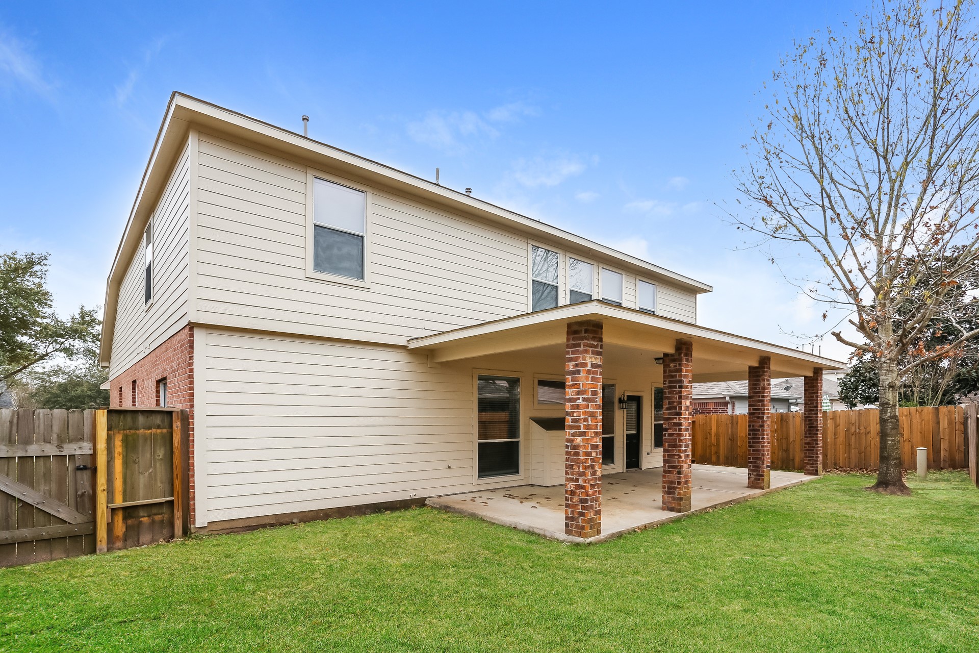 18210 Olive Tree Court Property Photo 14