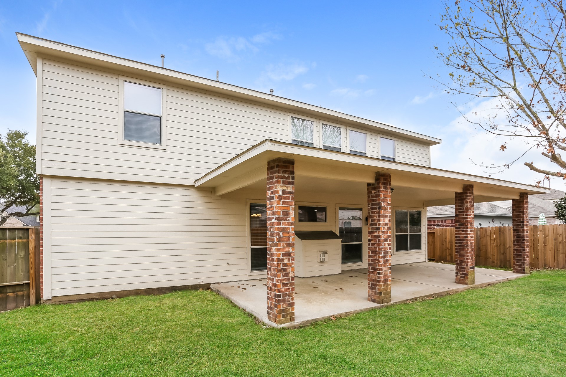 18210 Olive Tree Court Property Photo 15