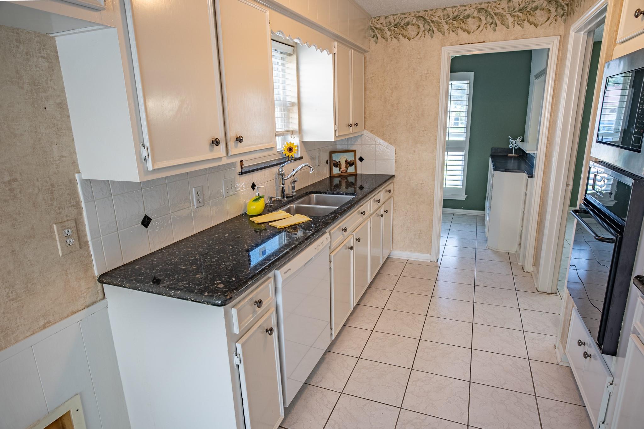 205 Banyan Street Property Photo 12