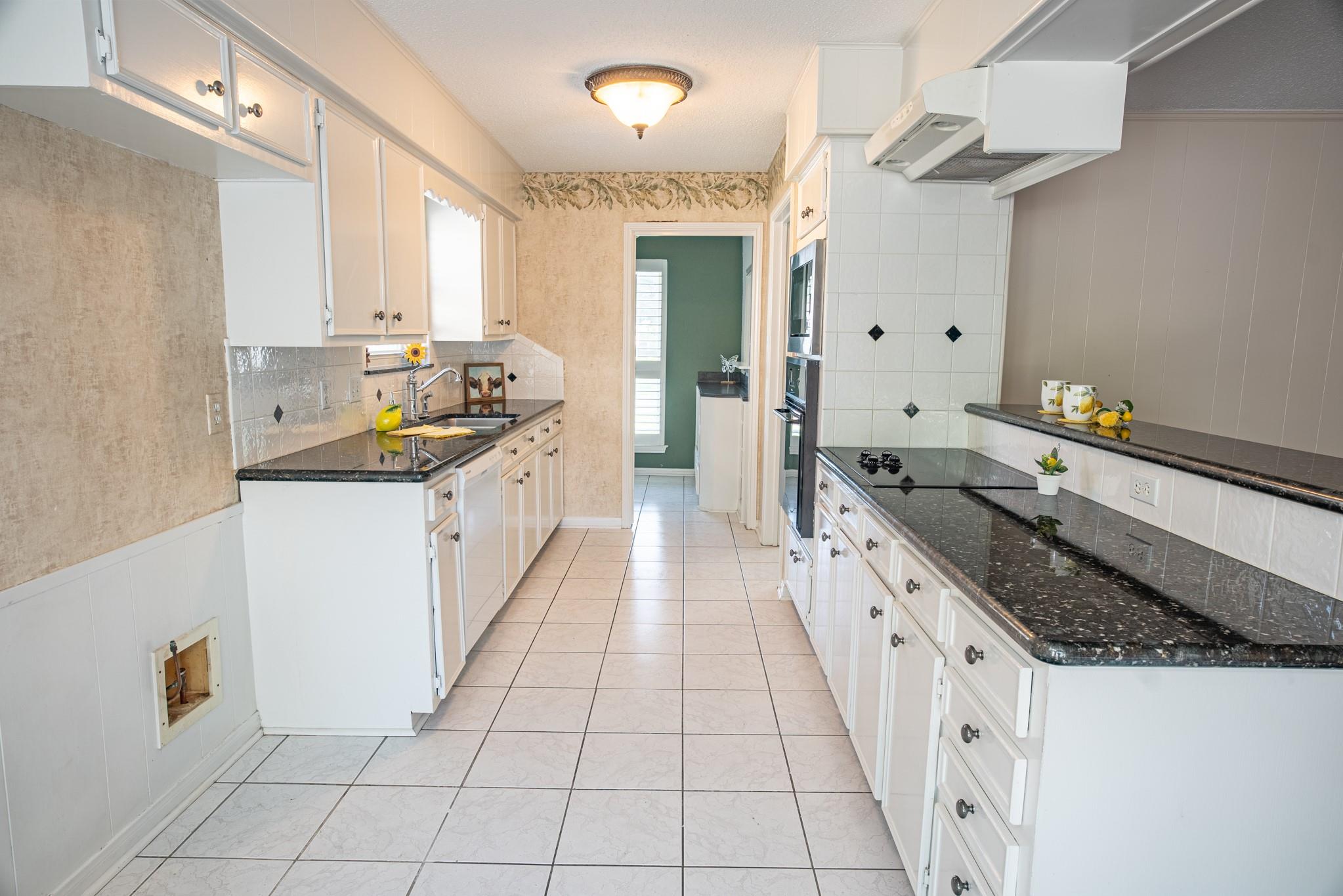 205 Banyan Street Property Photo 14