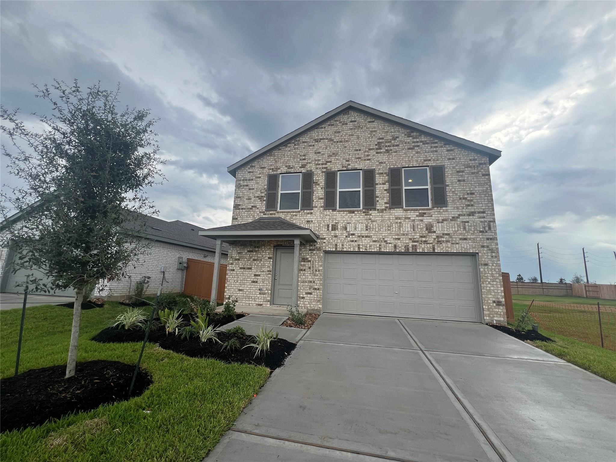 10823 Hickory Lane Property Photo 1