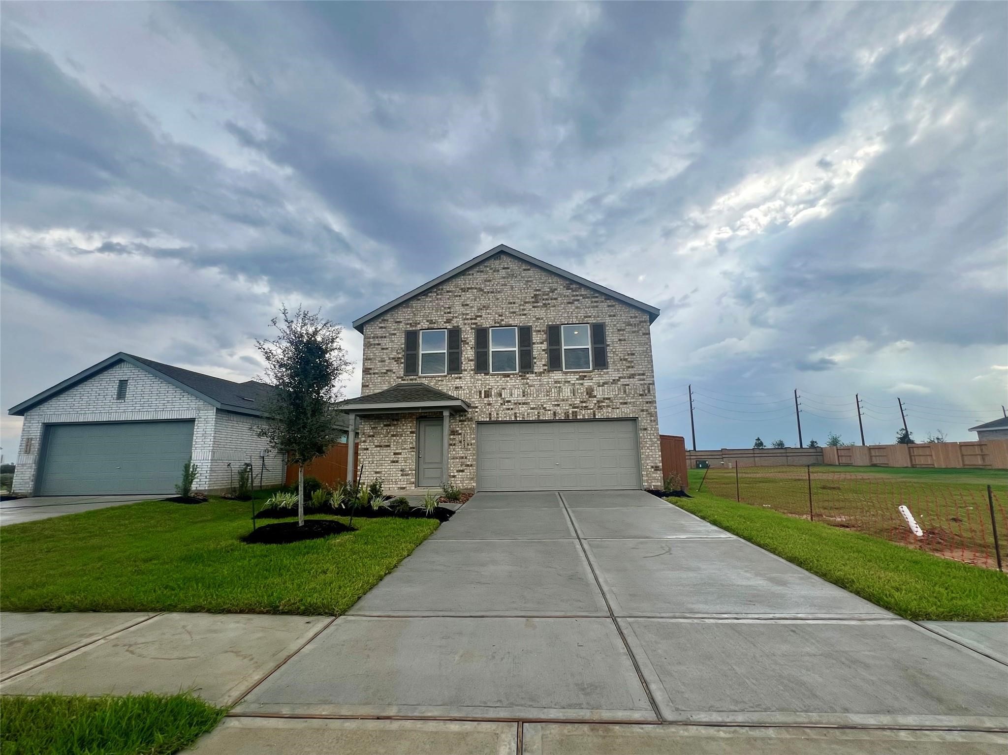 10823 Hickory Lane Property Photo 2